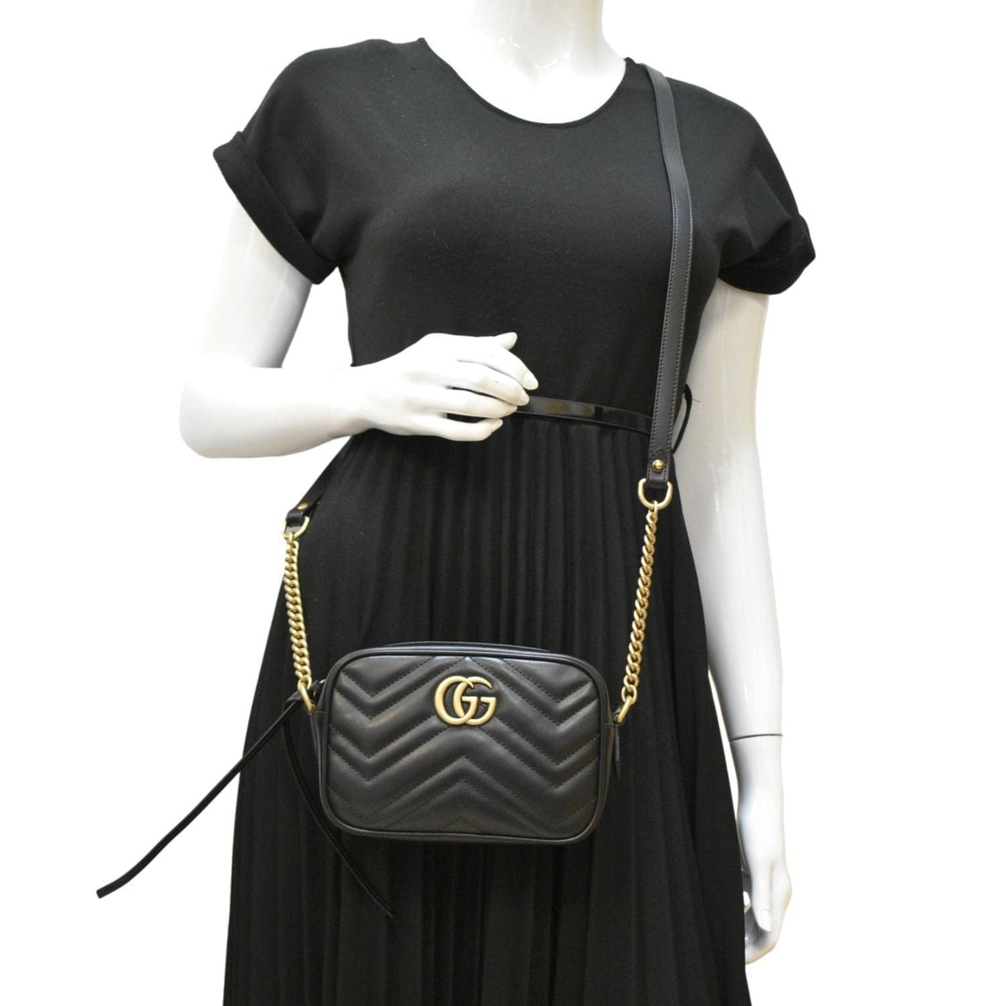 Gucci Marmont Calfskin Crossbody Camera Bag Matelasse Black Crossbody Bag