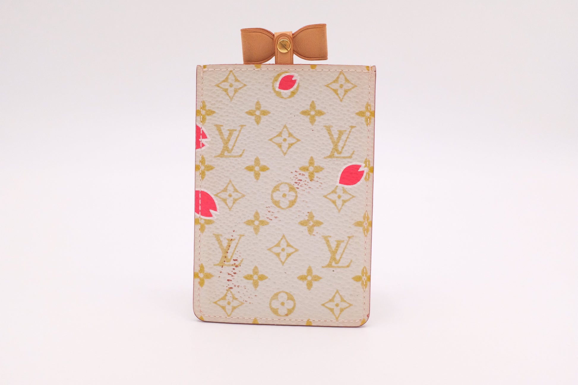 Louis Vuitton x Takashi Murakami Etui Miroir Monogram Canvas White Pink Handbag