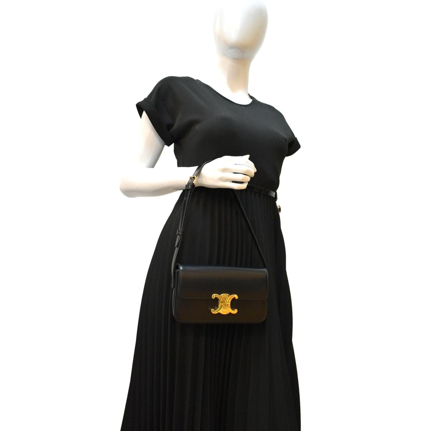 Triomphe Calfskin Shoulder Bag Leather Black