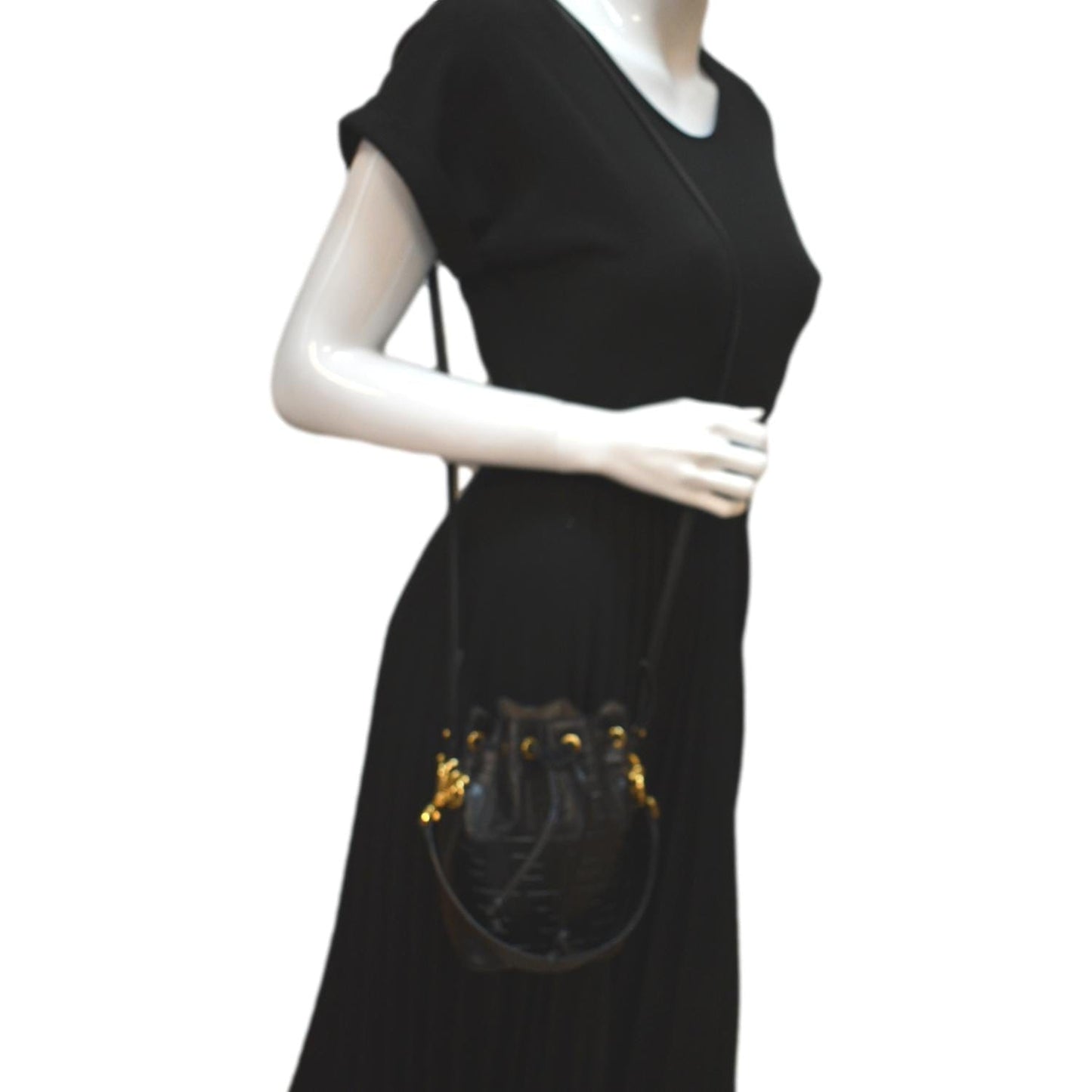 Fendi Mon Tresor Drawstring Ff Bag Leather Black Bucket Bucket Bag