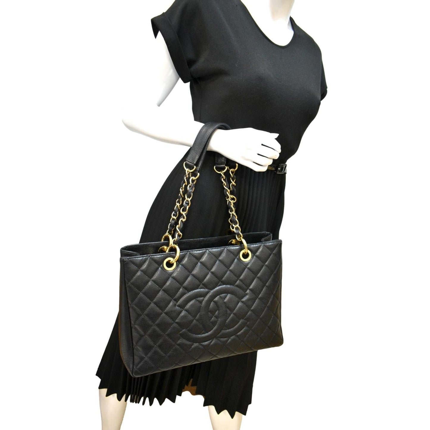 Chanel Grand Shopping Caviar GST - Leather Black Travel Bag