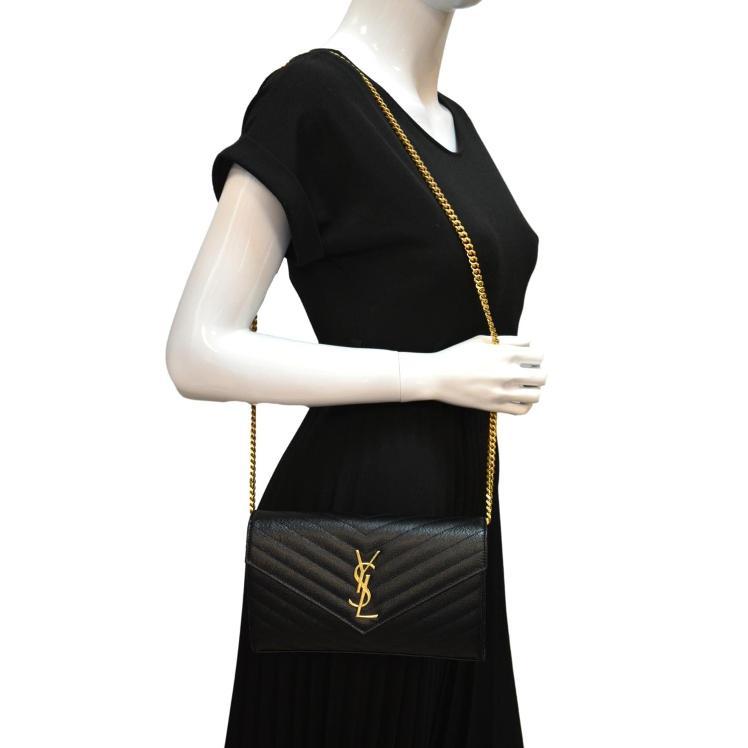YSL Saint Laurent Yves Chevron Grain De Poudre Envelope Bag Sold Black Chain Crossbody Bag