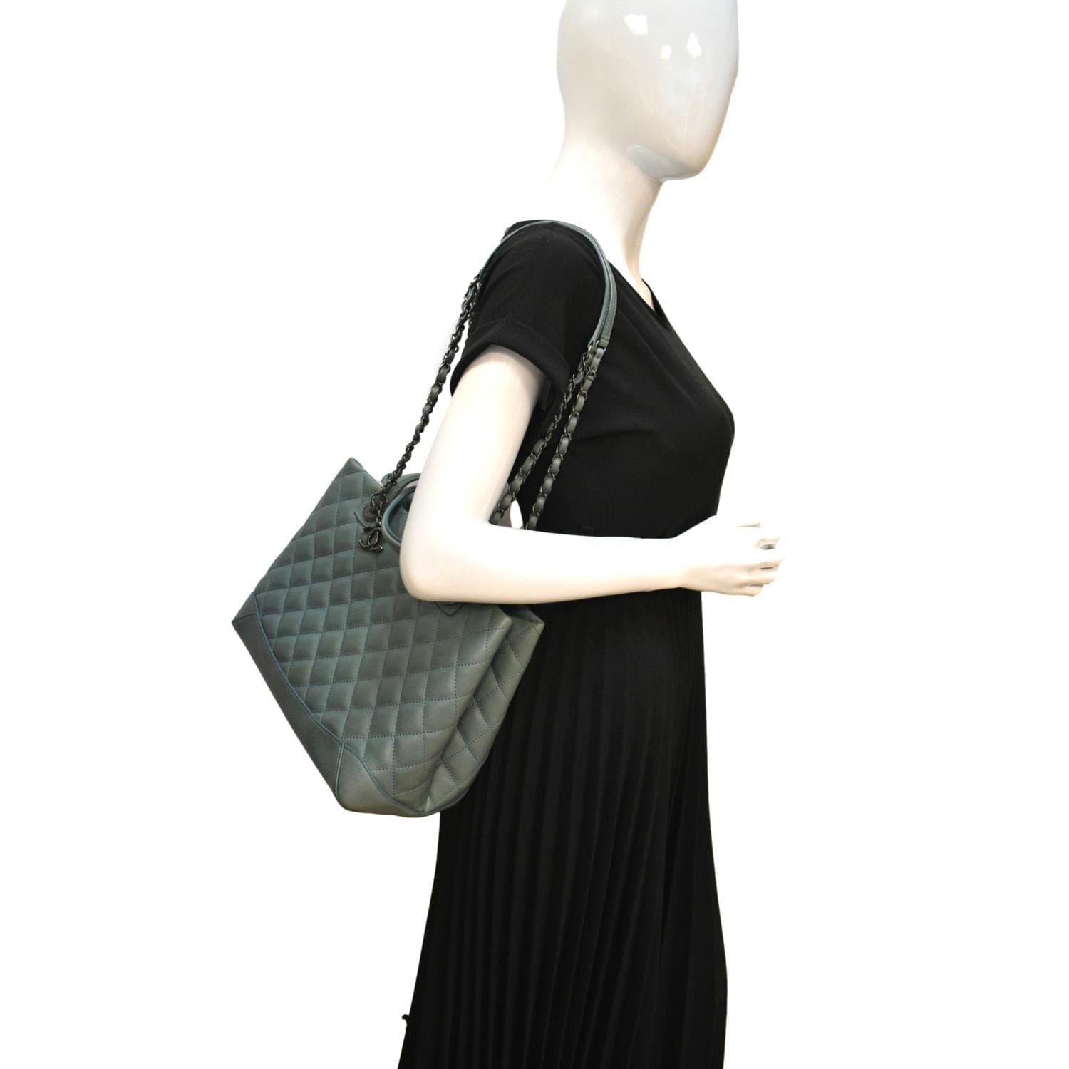 Chanel Quilted Easy Shopping Light Leather Green Travel Bag