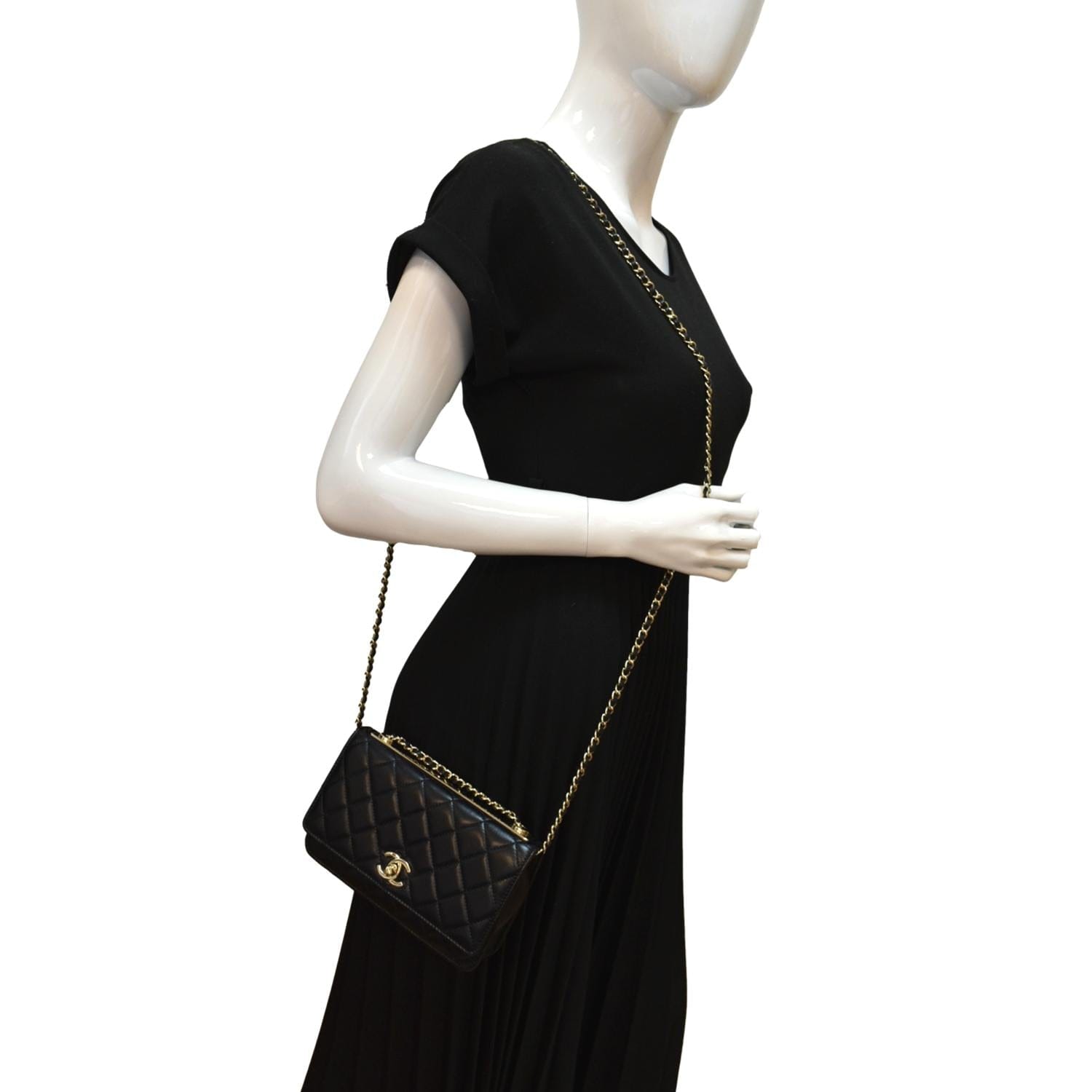 Chanel Trendy CC Woc Leather Lambskin Black Travel Bag