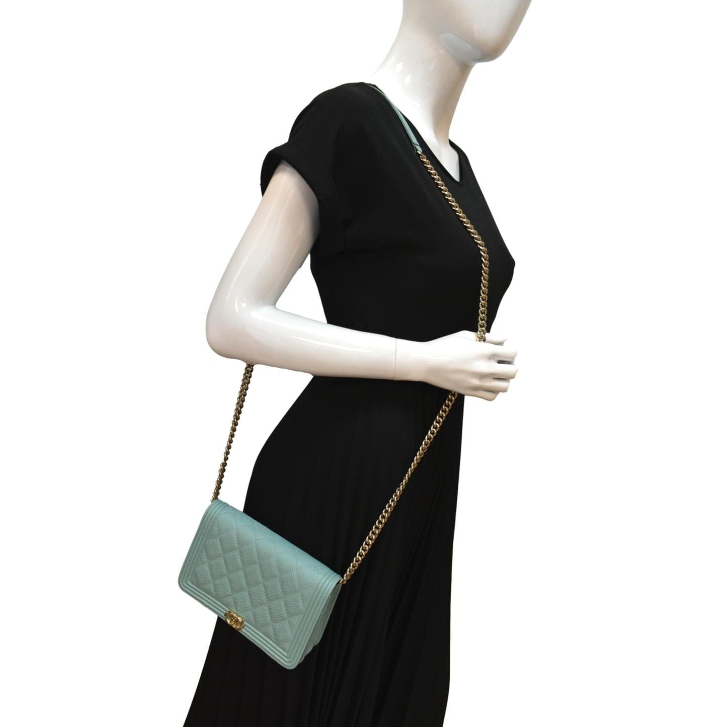 Chanel Boy Woc Caviar On Light Leather Green Wallet Case