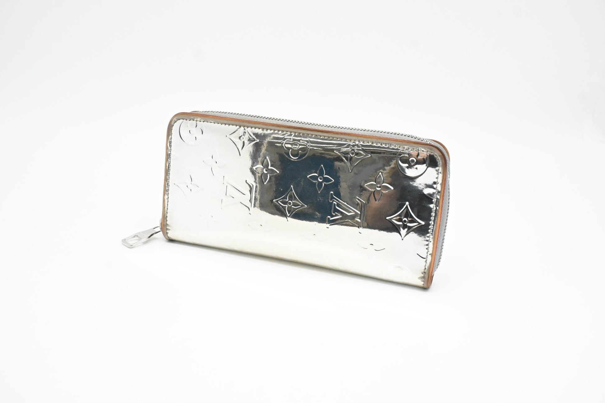 Louis Vuitton Vertical Zippy Silver Canvas Wallet Case