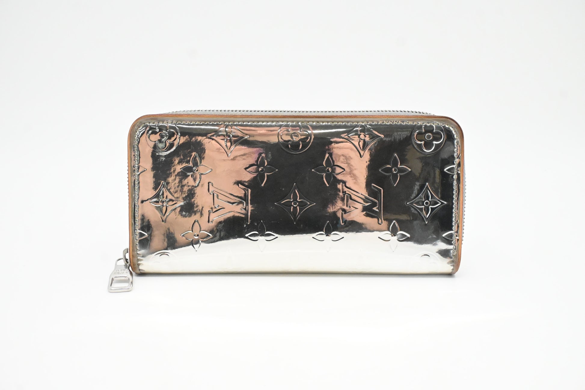 Louis Vuitton Vertical Zippy Silver Canvas Wallet Case