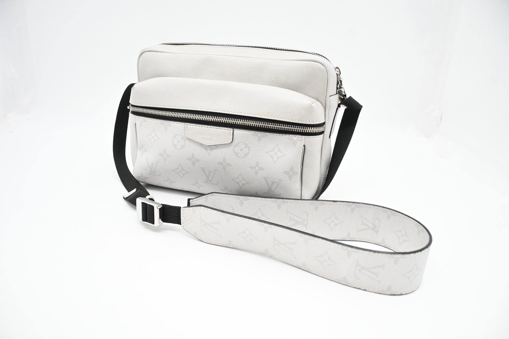 Louis Vuitton Outdoor Messenger Taigarama Antarctica Monogram Canvas Crossbody Bag