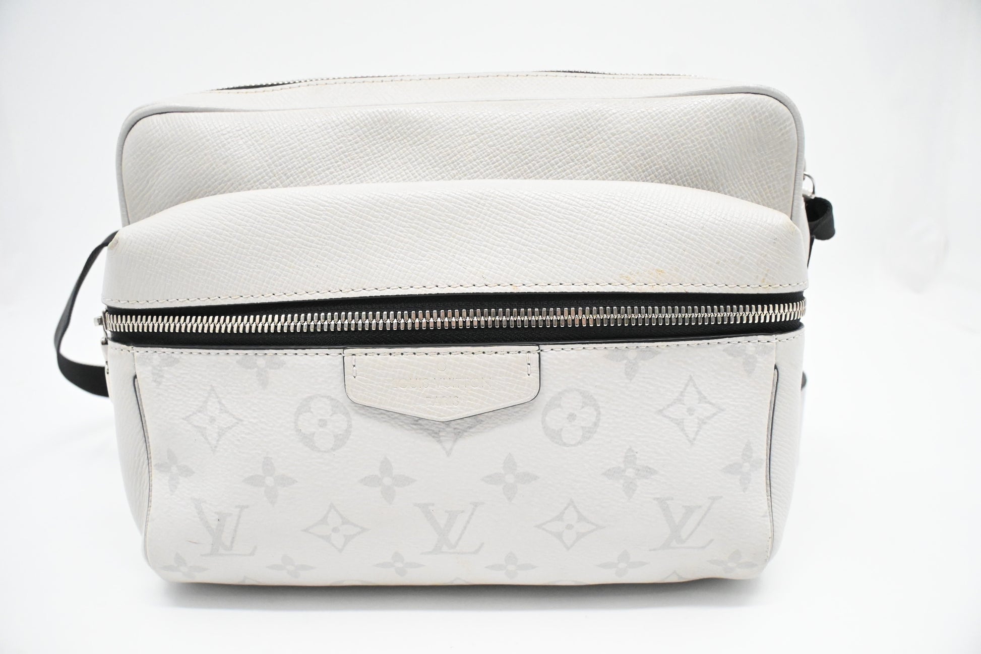 Louis Vuitton Outdoor Messenger Taigarama Antarctica Monogram Canvas Crossbody Bag
