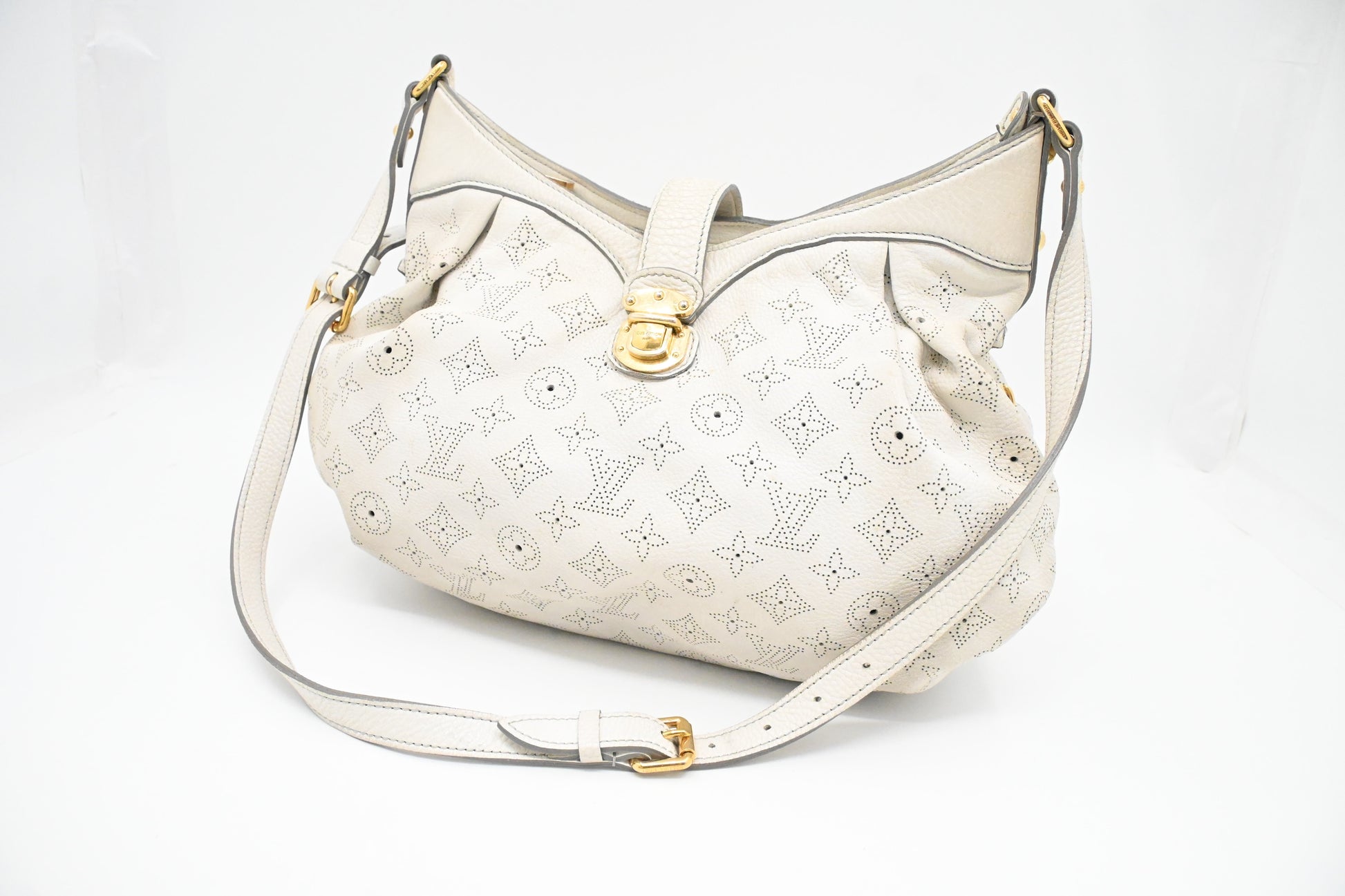 Louis Vuitton Mahina Leather White XS Handbag