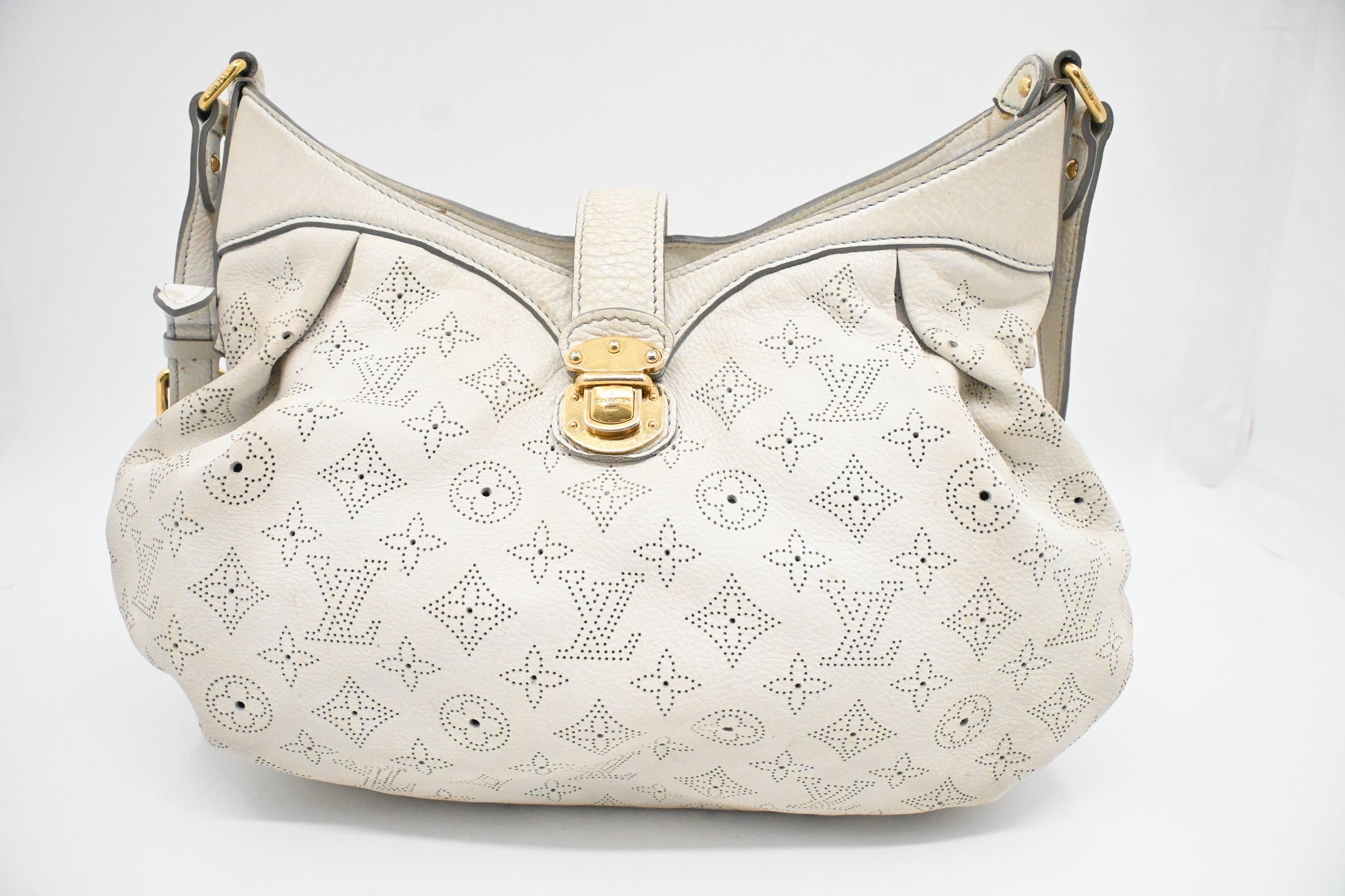 Louis Vuitton Mahina Leather White XS Handbag