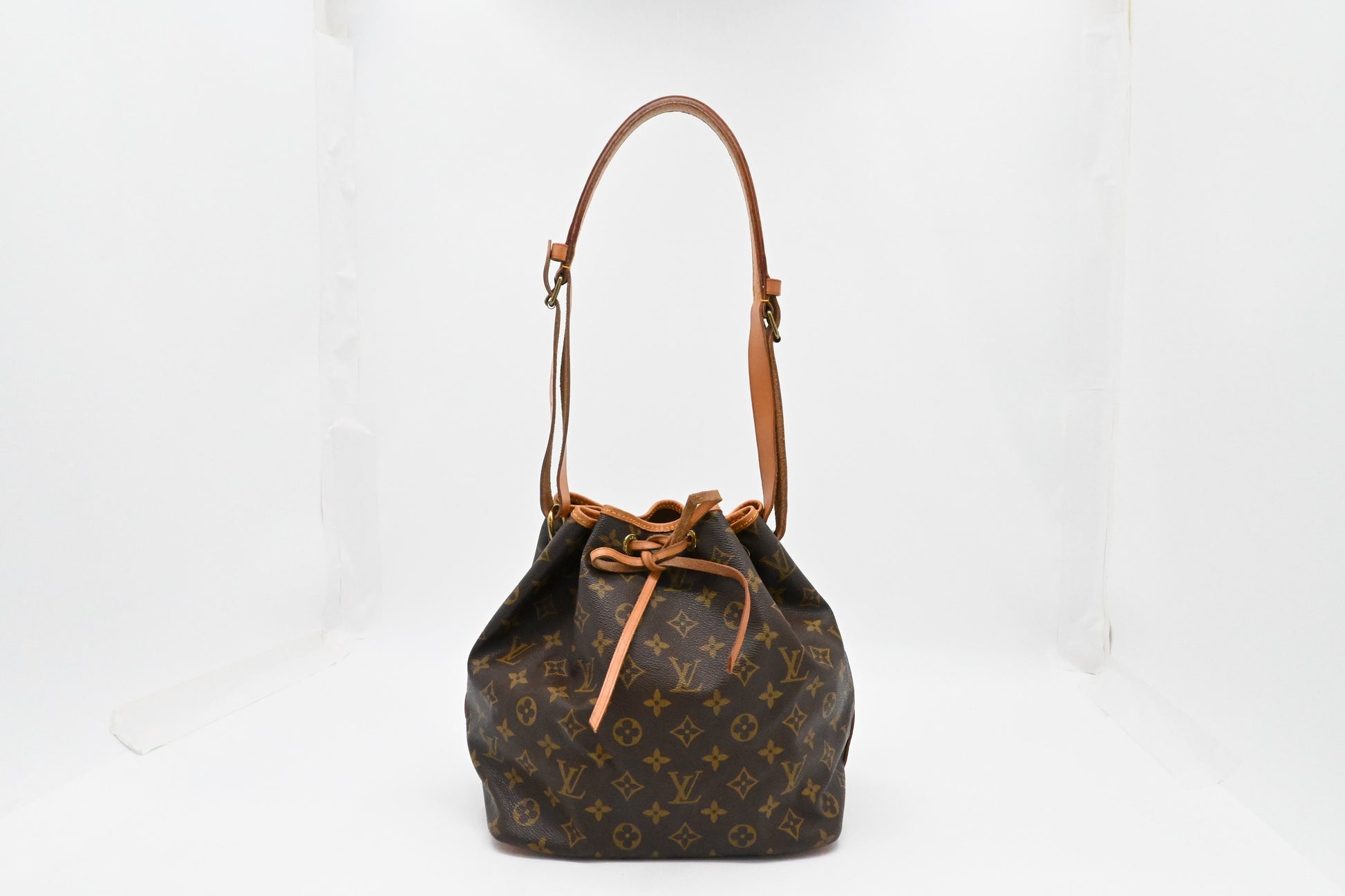 Louis Vuitton Petit Noe Monogram Canvas Handbag Monogram Canvas