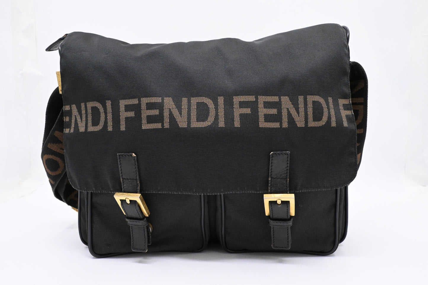 Fendi Messenger Bag In Canvas Black
