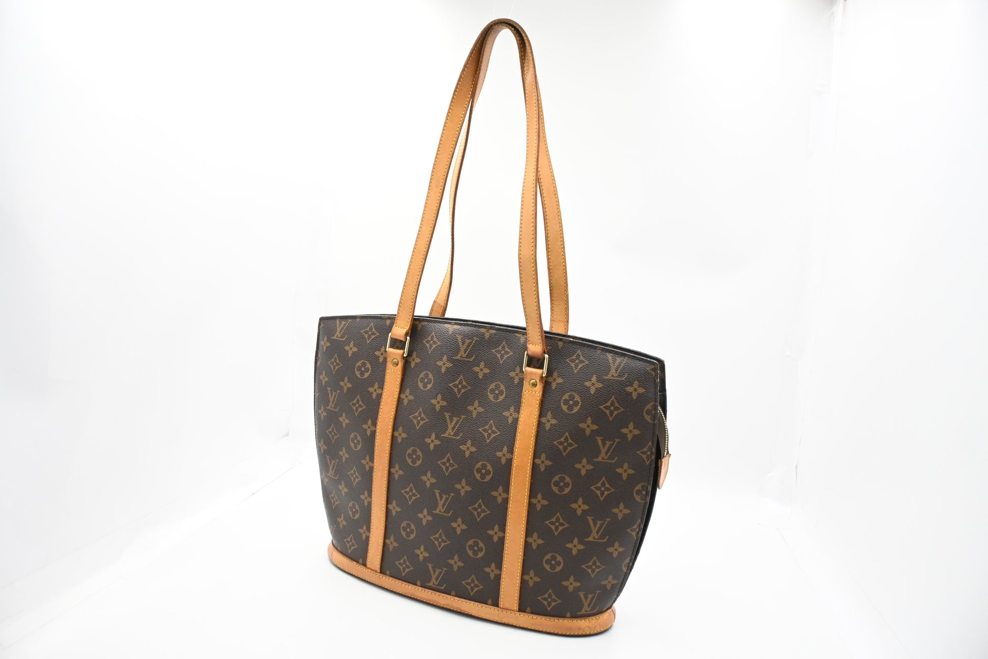 Louis Vuitton Babylone Monogram Canvas Handbag Canvas 2