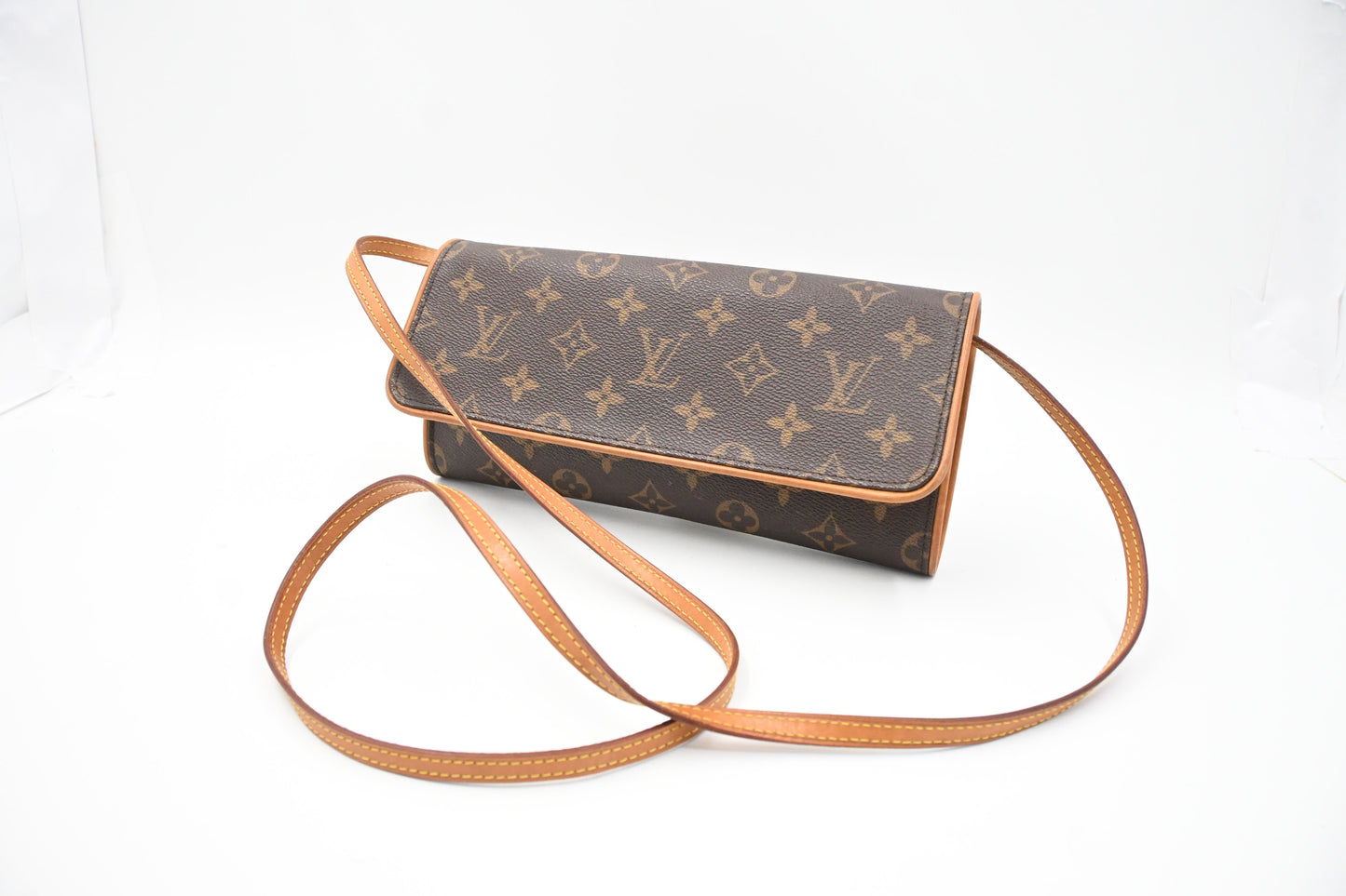 Louis Vuitton Pochette Twin GM Monogram Canvas Clutch Bag 3