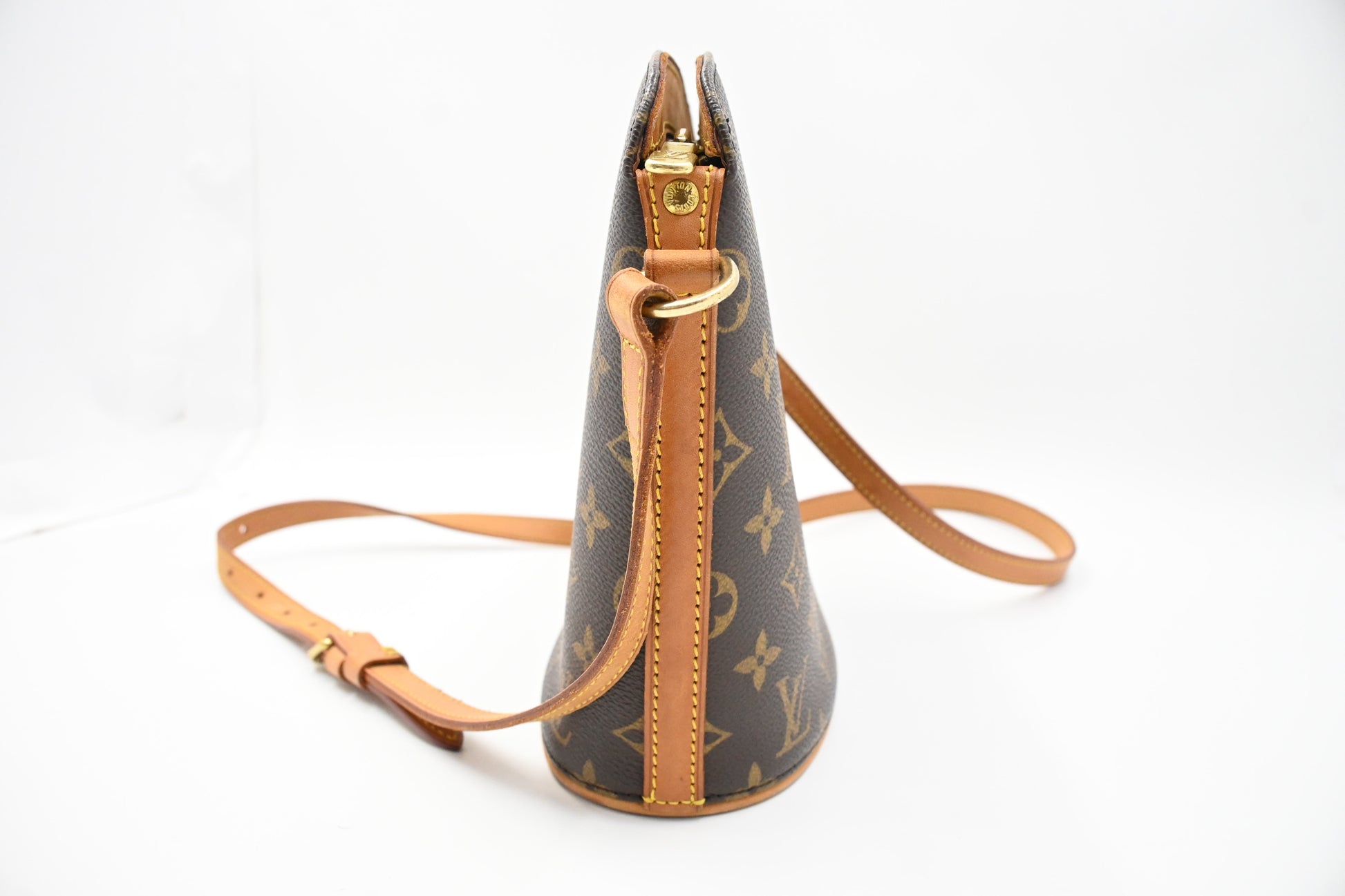 Louis Vuitton Drouot Monogram Canvas Handbag Canvas 8