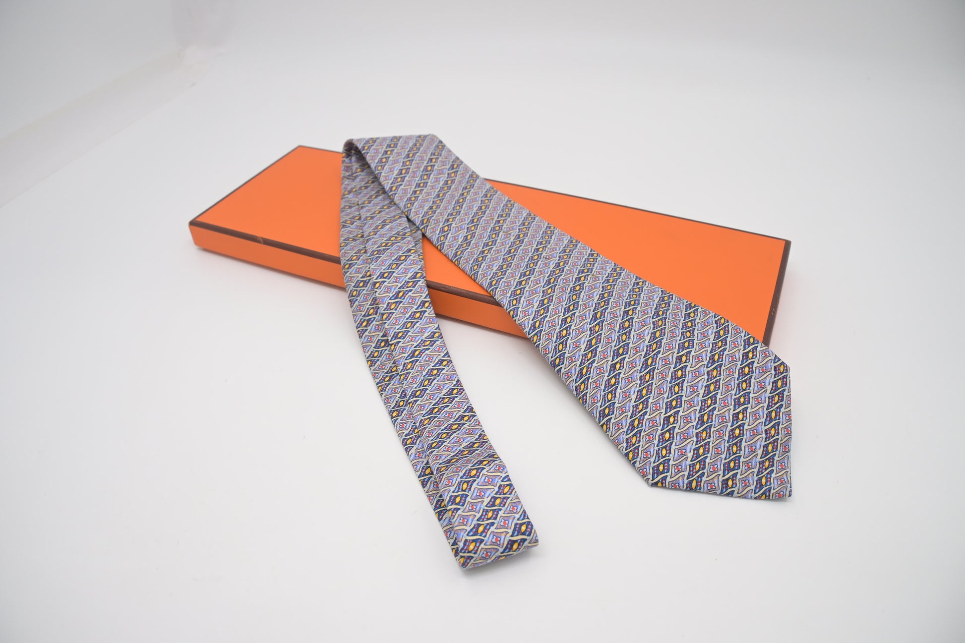 Hermes Tie In Multicolor Silk Handbag Blue Travel Bag
