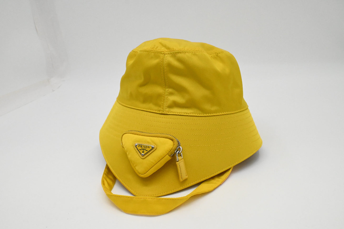 Prada Hat In Yellow Re Handbag Nylon Bucket Bucket Bag