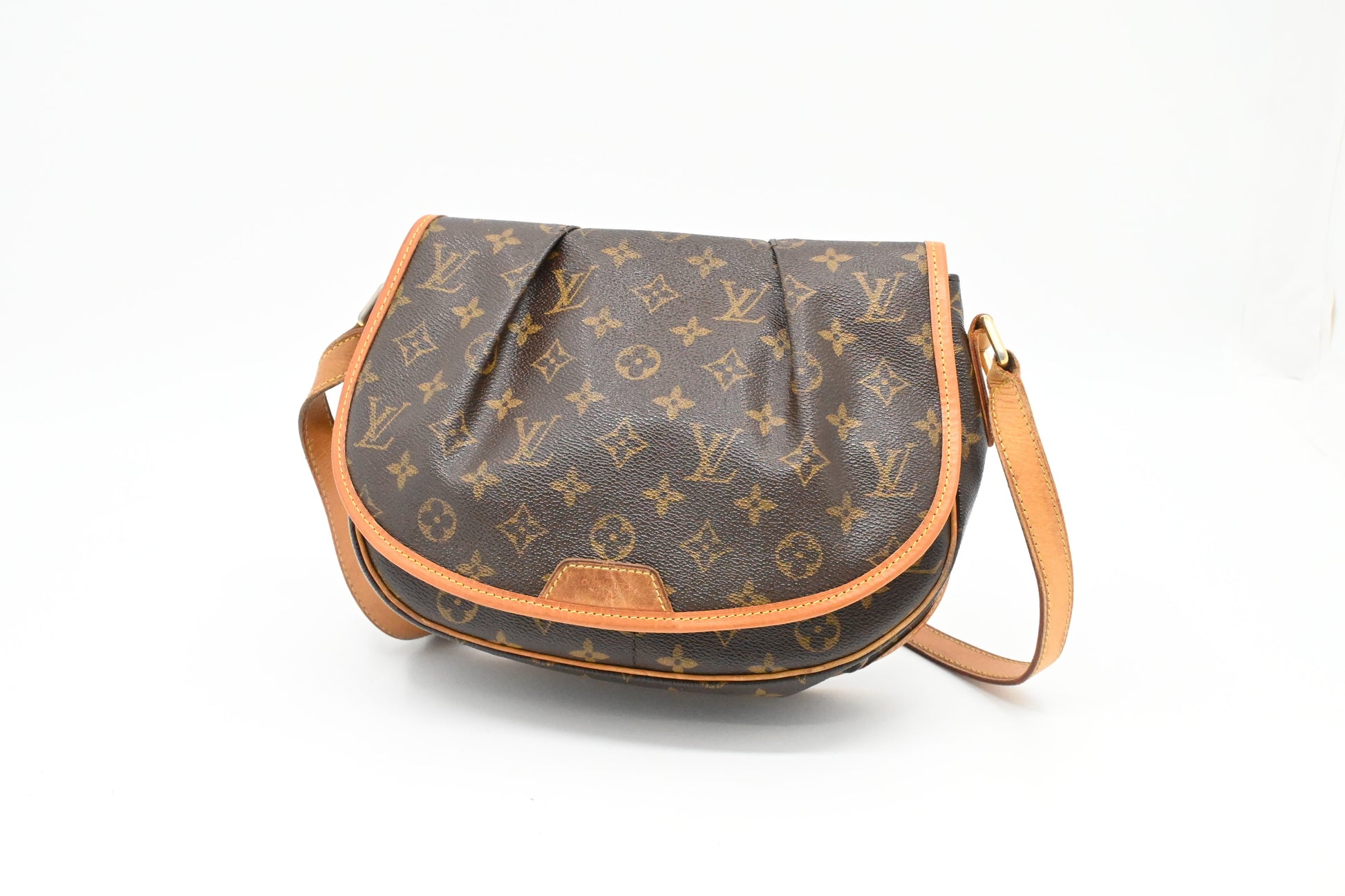 Louis Vuitton Menilmontant PM Monogram Canvas Handbag