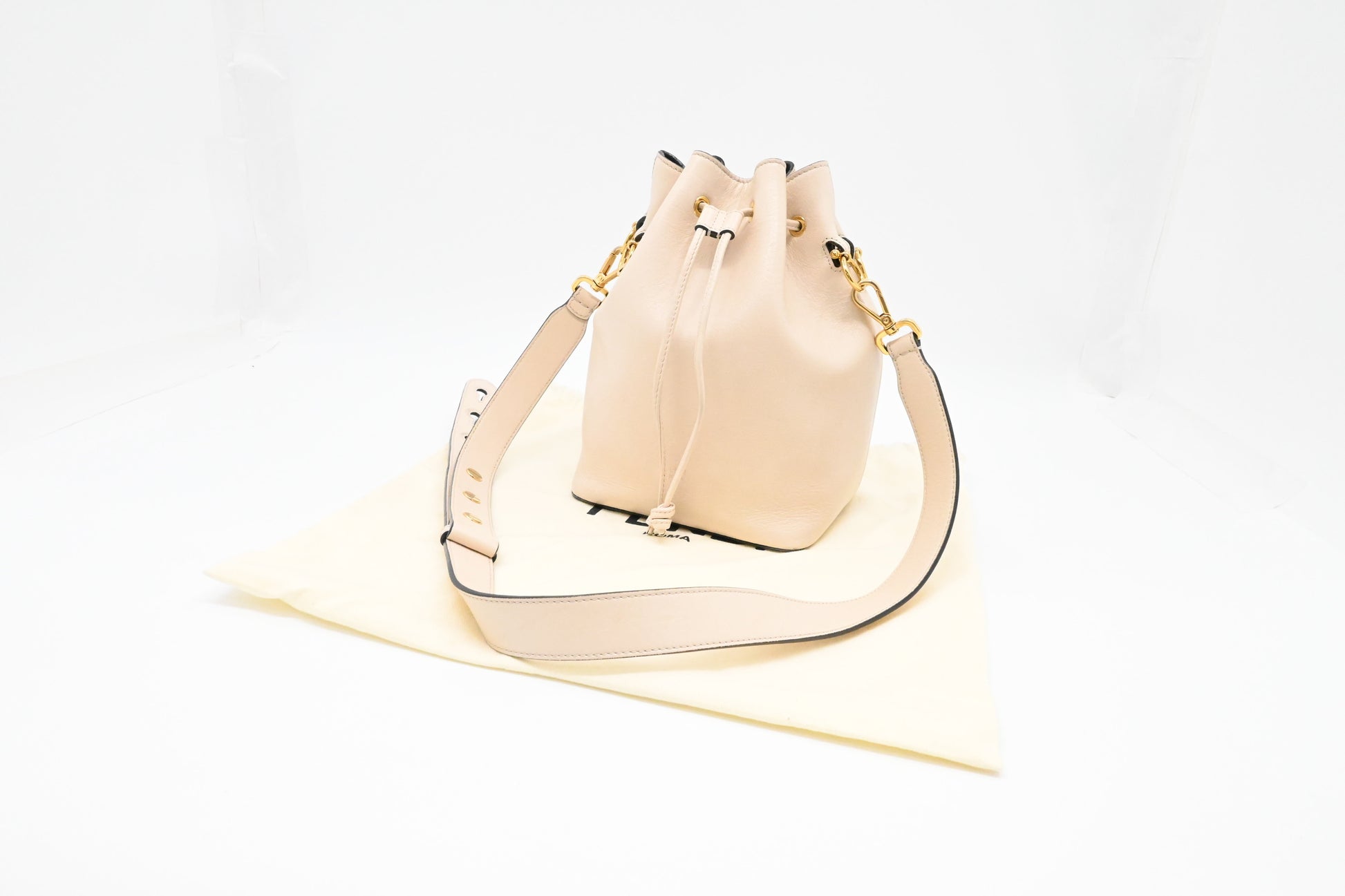 Fendi Mon Tresor Shoulder Bag In Leather Cream