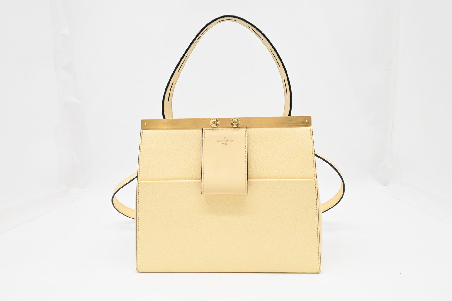 Louis Vuitton City Frame Banane Taiga Leather Handbag