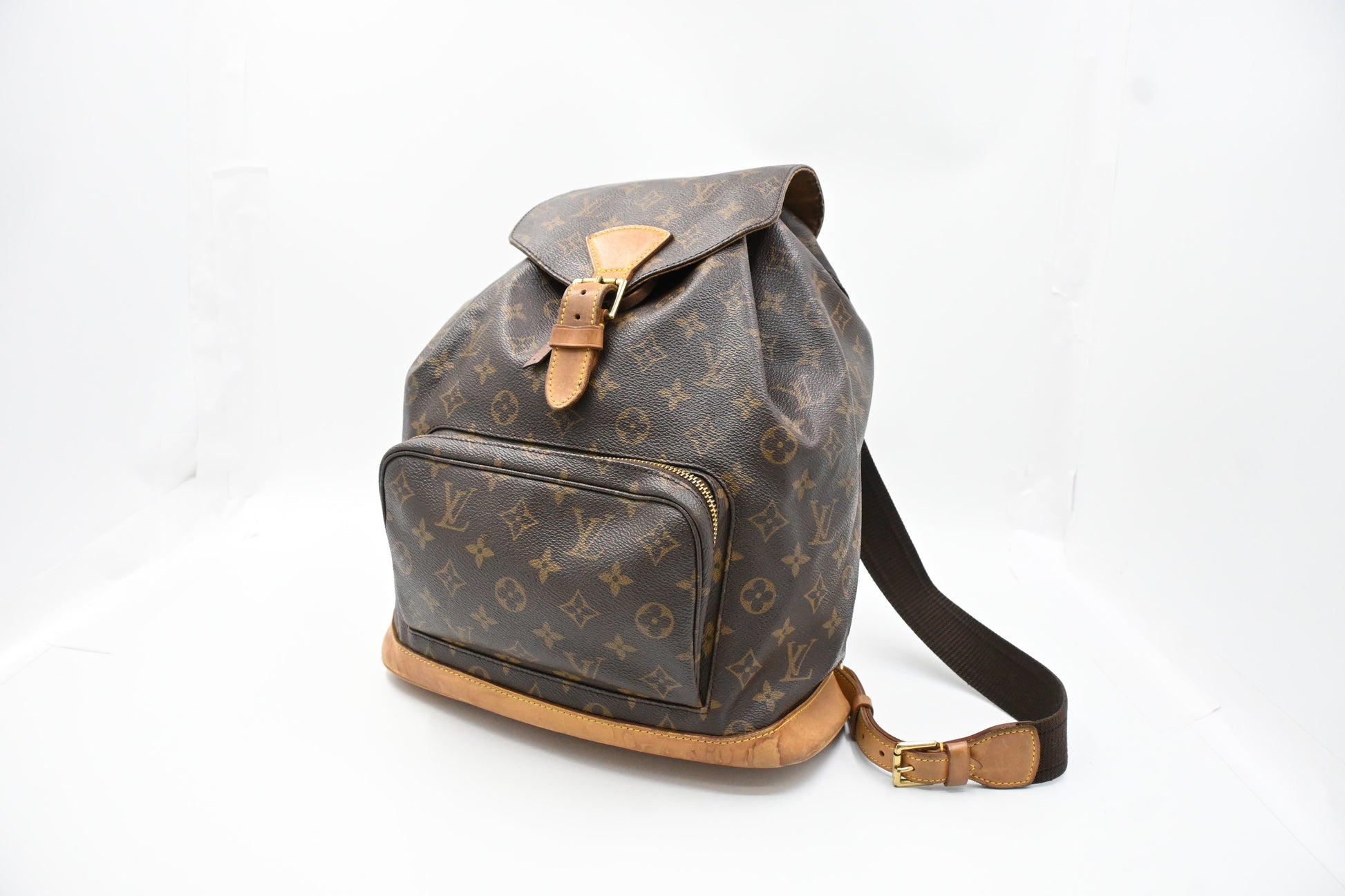 Louis Vuitton Montsouris GM Monogram Canvas Handbag Canvas 6