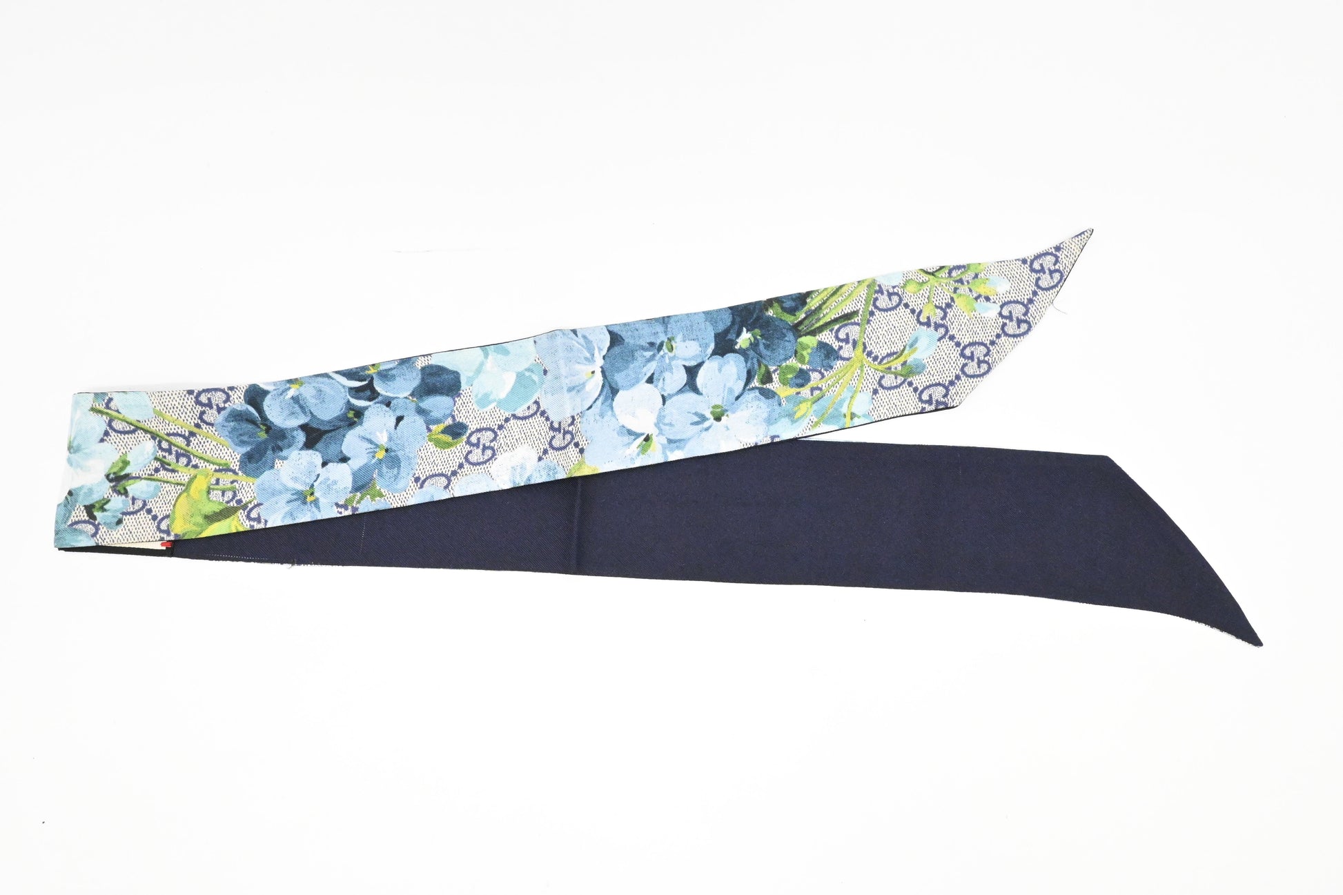 Gucci Twilly GG Blooms Silk Blue Scarf