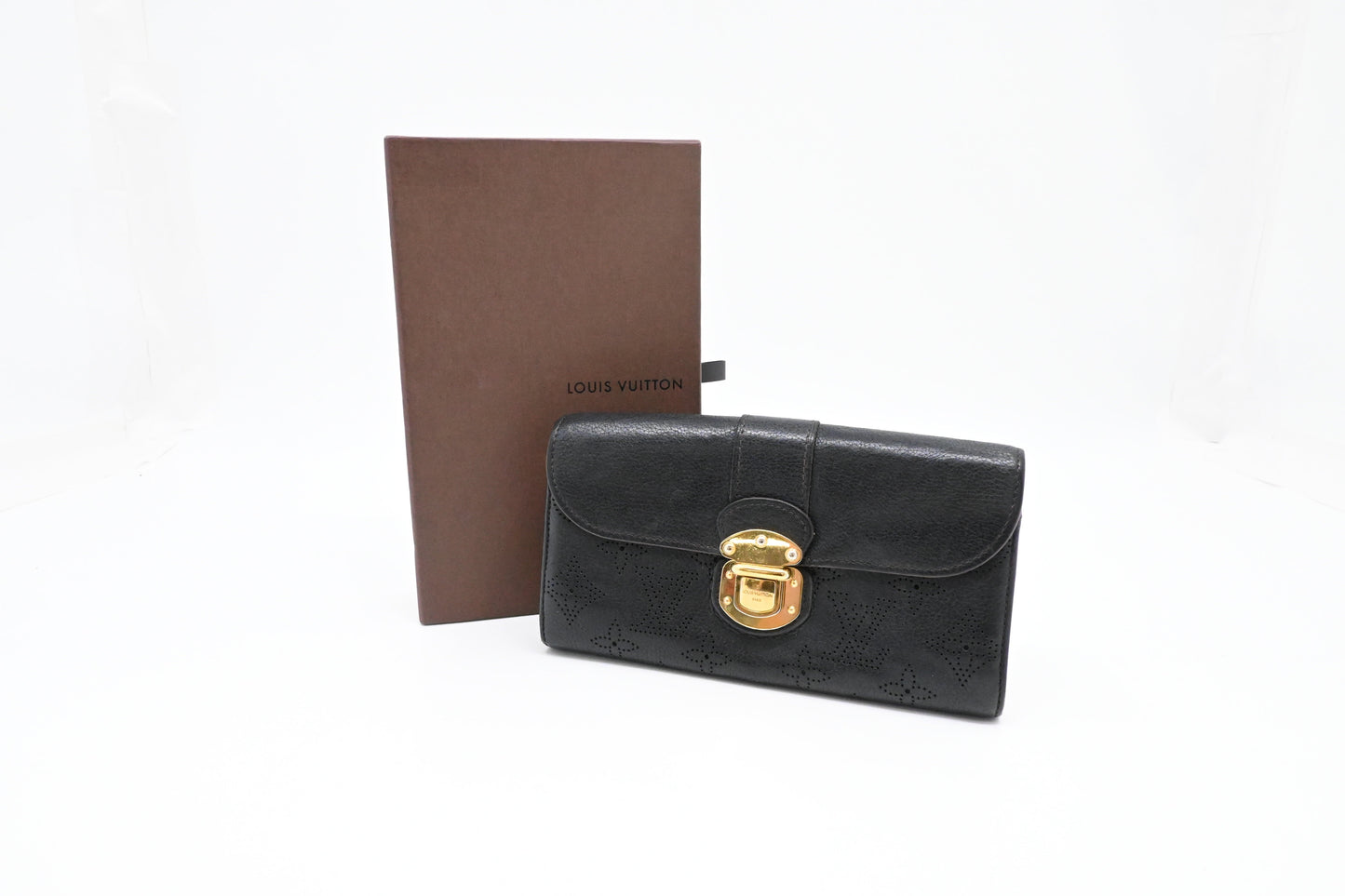 Louis Vuitton Iris Mahina Leather Black Wallet Case