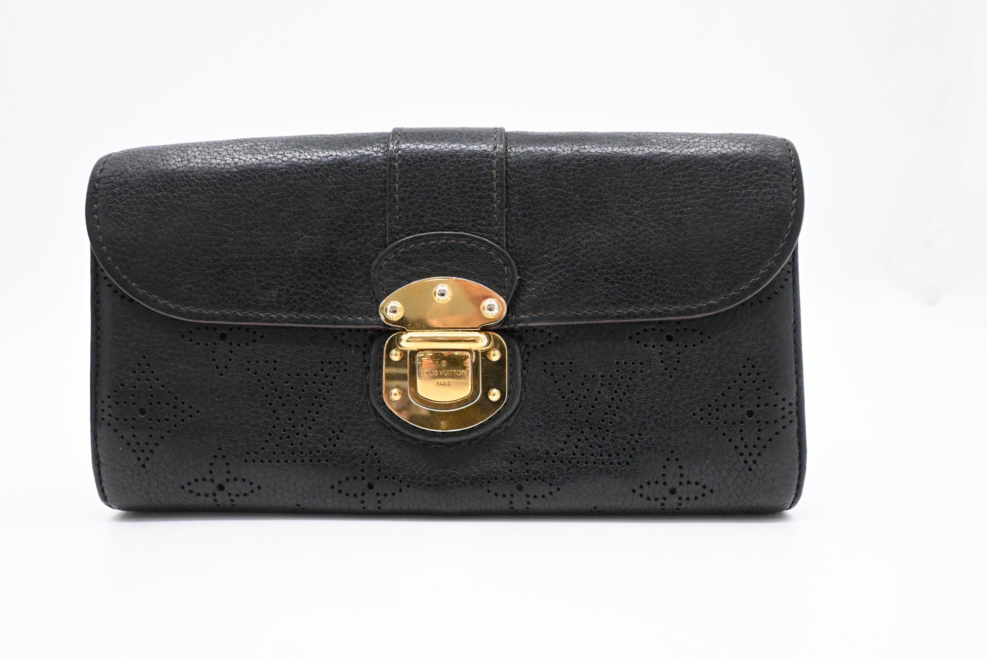 Louis Vuitton Iris Mahina Leather Black Wallet Case