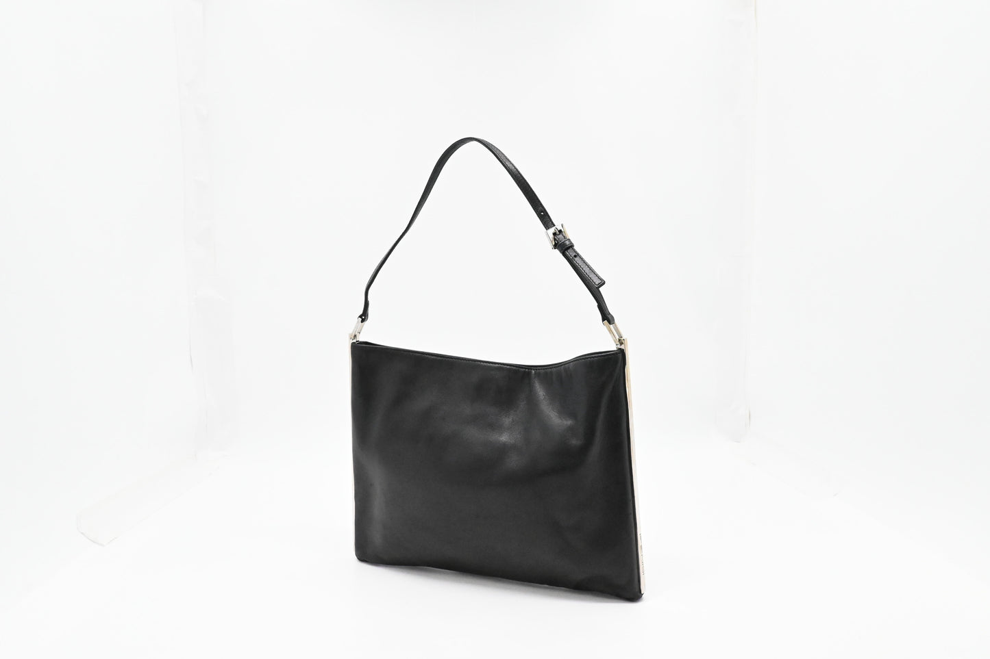Fendi Shoulder Bag In Leather Black