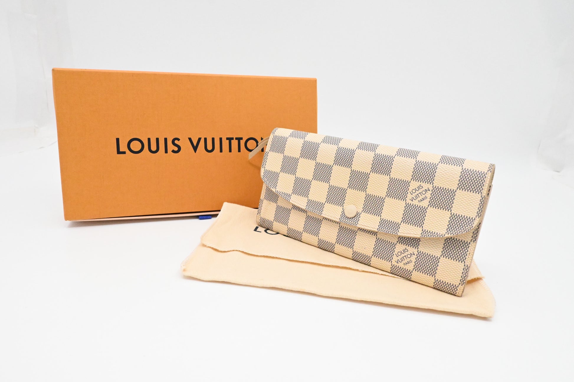 Louis Vuitton Emilie Azur Damier Canvas Wallet Case