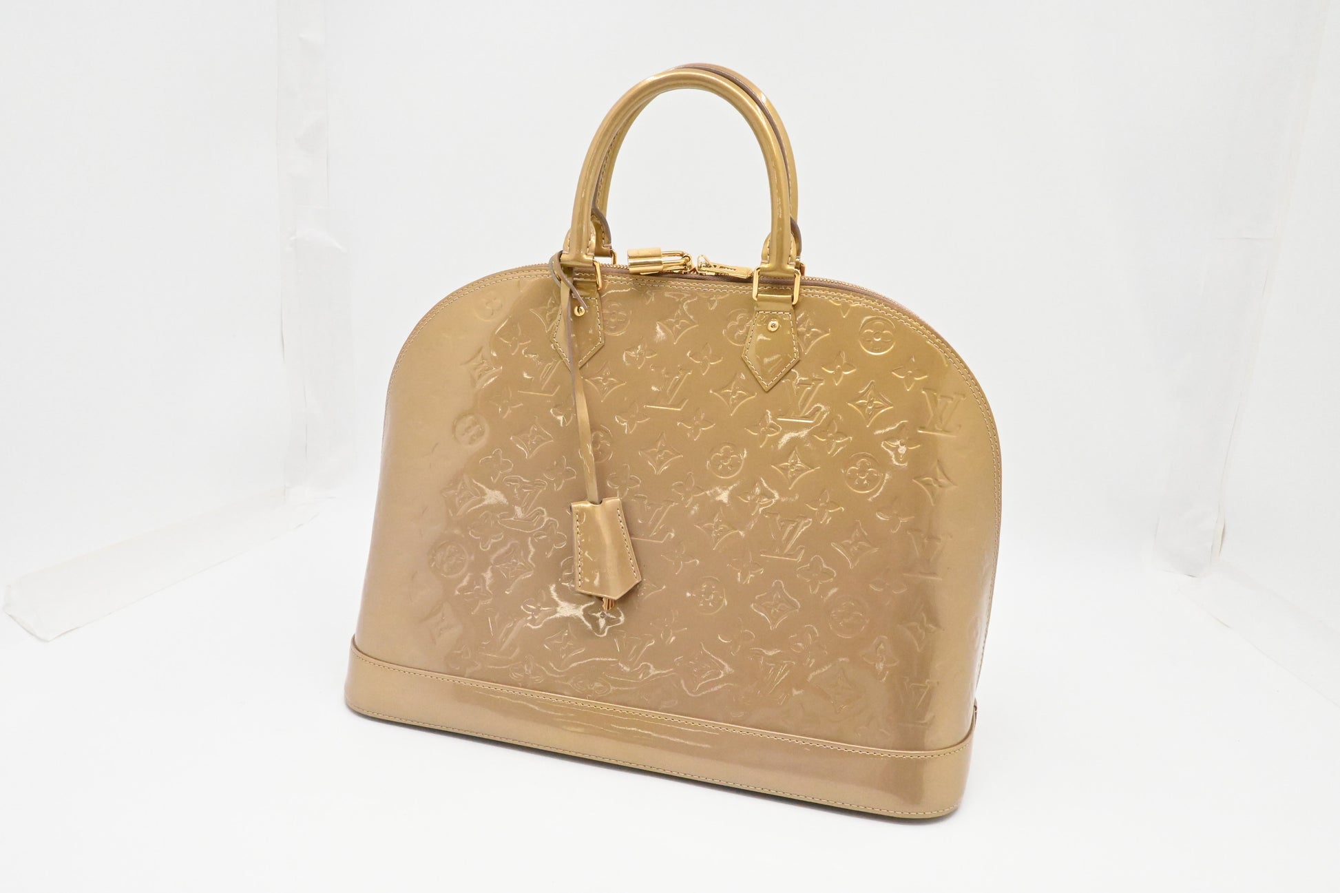 Louis Vuitton Alma GM Poudre Vernis Leather Beige Handbag