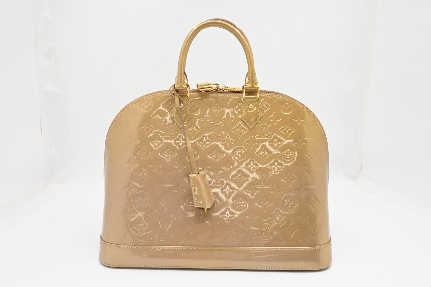 Louis Vuitton Alma GM Poudre Vernis Leather Beige Handbag