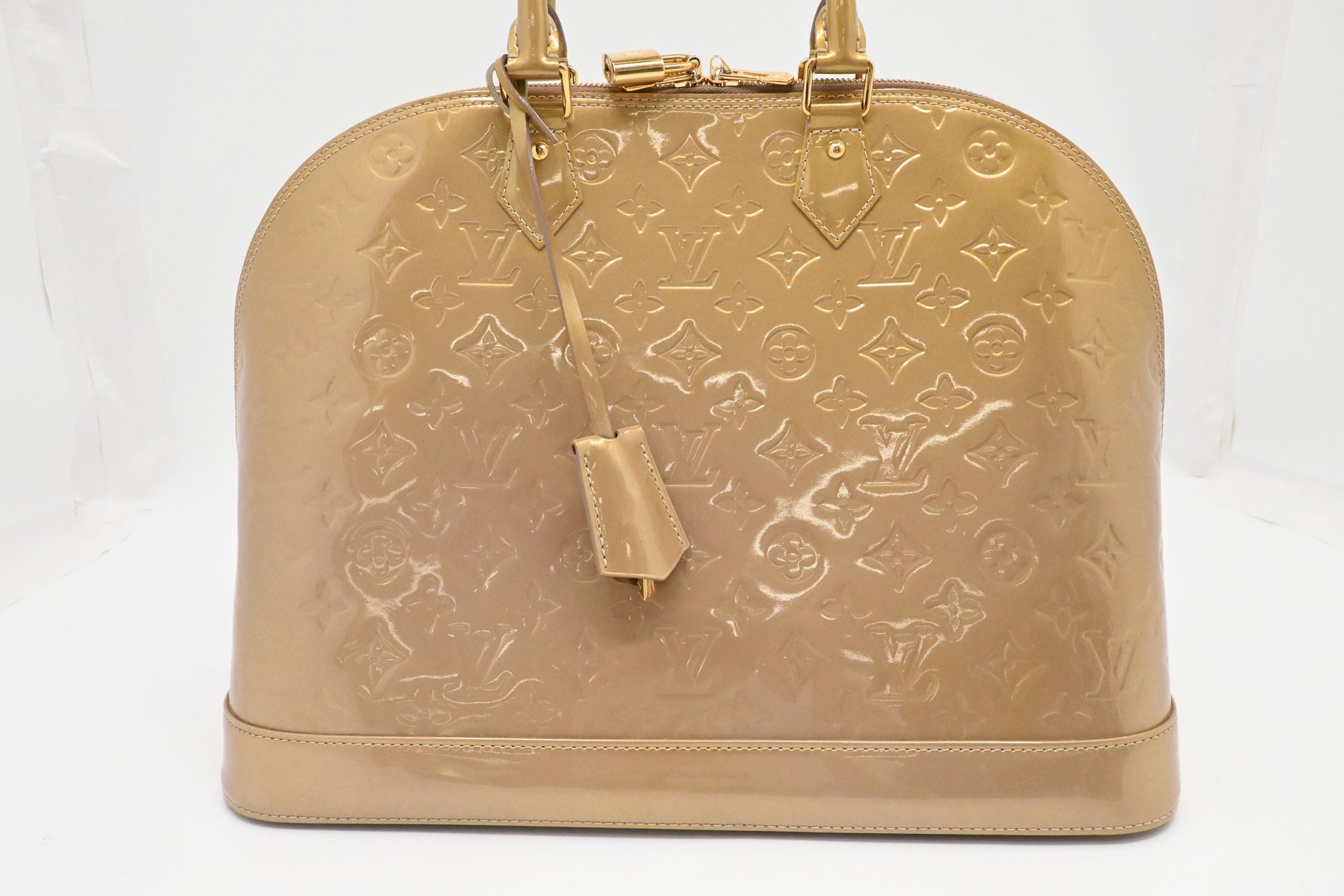 Louis Vuitton Alma GM Poudre Vernis Leather Beige Handbag