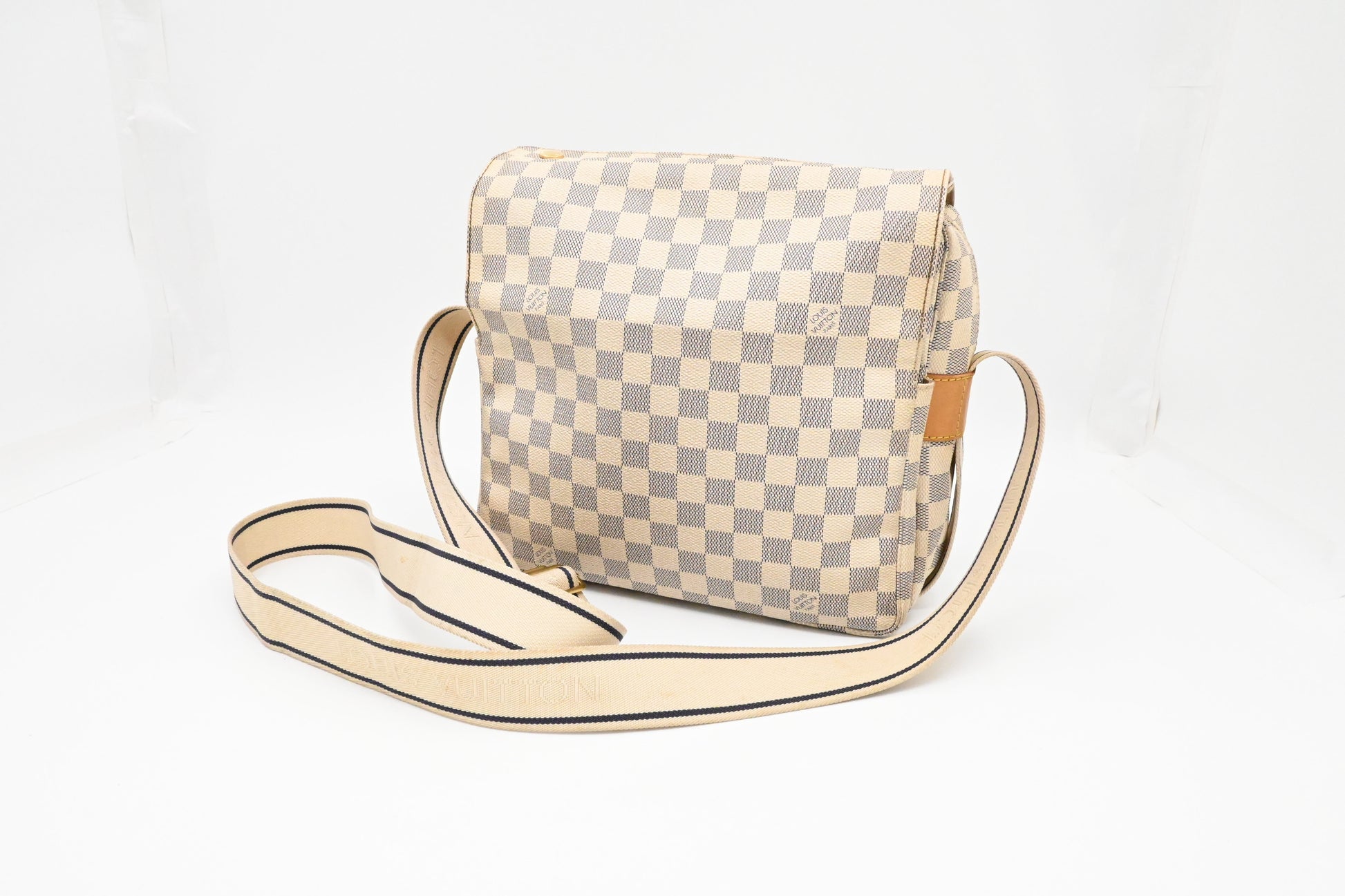 Louis Vuitton Naviglio Azur Damier Canvas Handbag Canvas 6