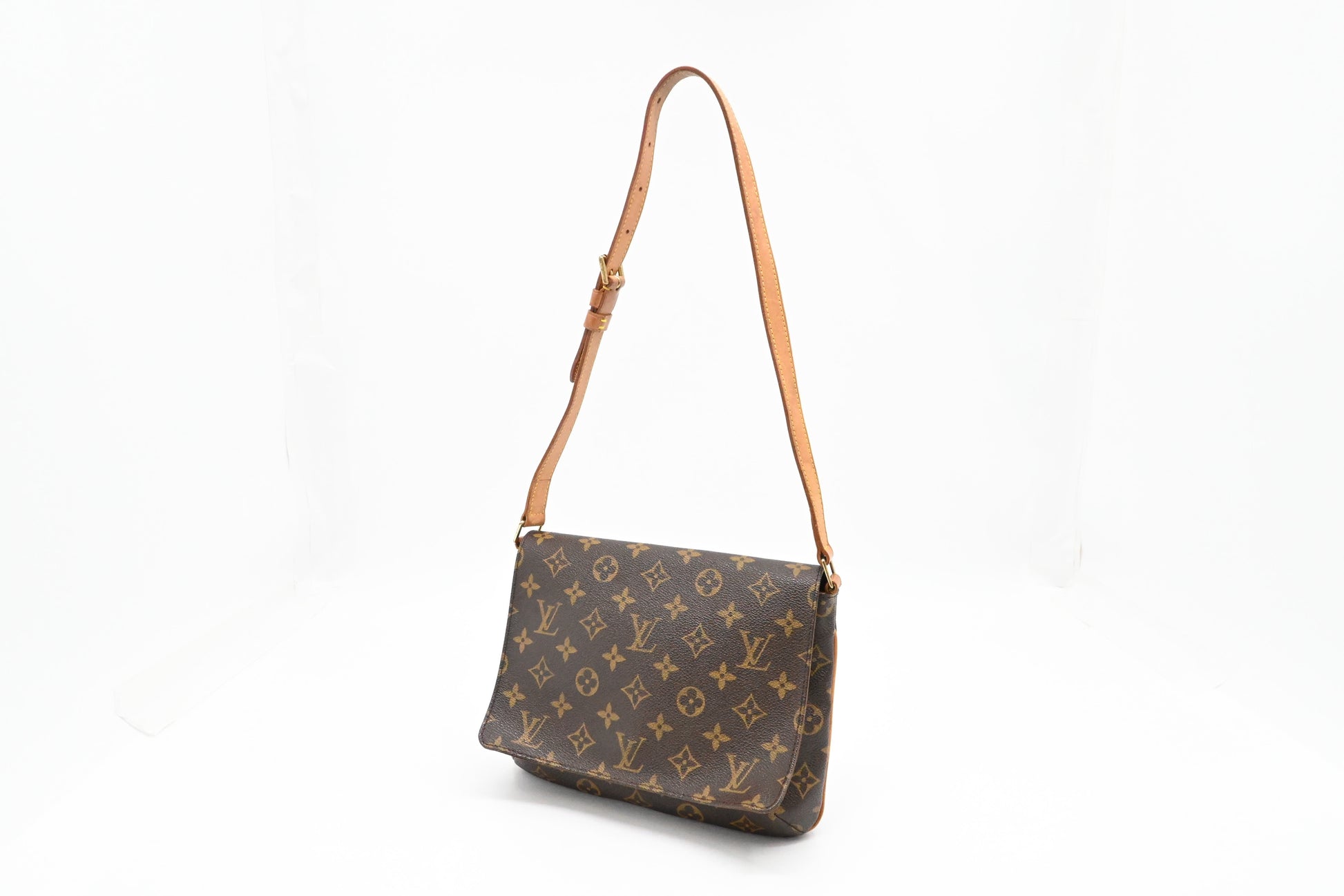 Louis Vuitton M tte Tango Monogram Canvas Handbag Canvas 2