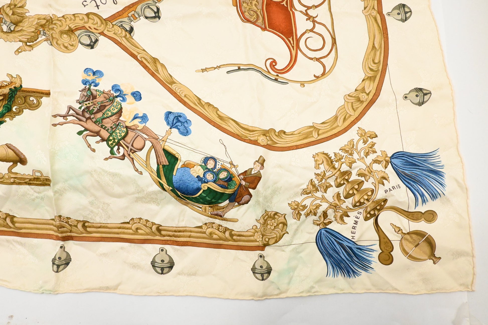 Hermes 'Plumes Et Grelots' Carre In Jacquard Silk Cream Travel Bag