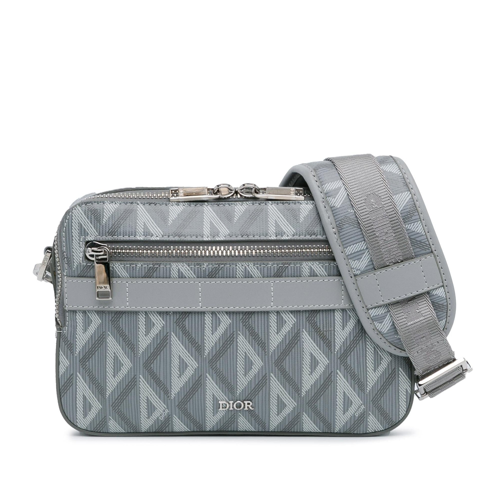Dior Cd Diamond Safari Bag With Strap Shg R2Vthp Crossbody Bag