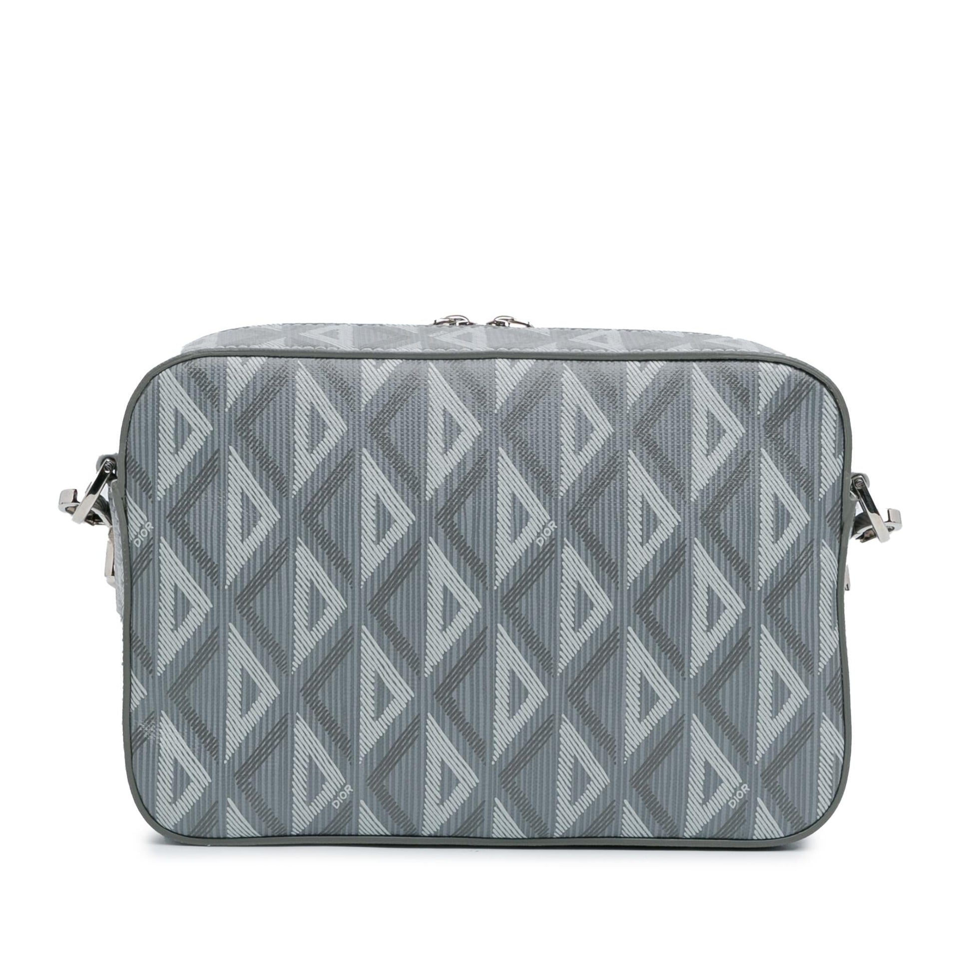 Dior Cd Diamond Safari Bag With Strap Shg Meclyr Crossbody Bag