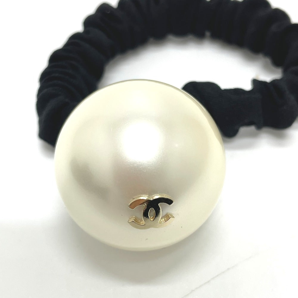 Chanel Hair rubber Fake pearls rubber x Black White Handbag