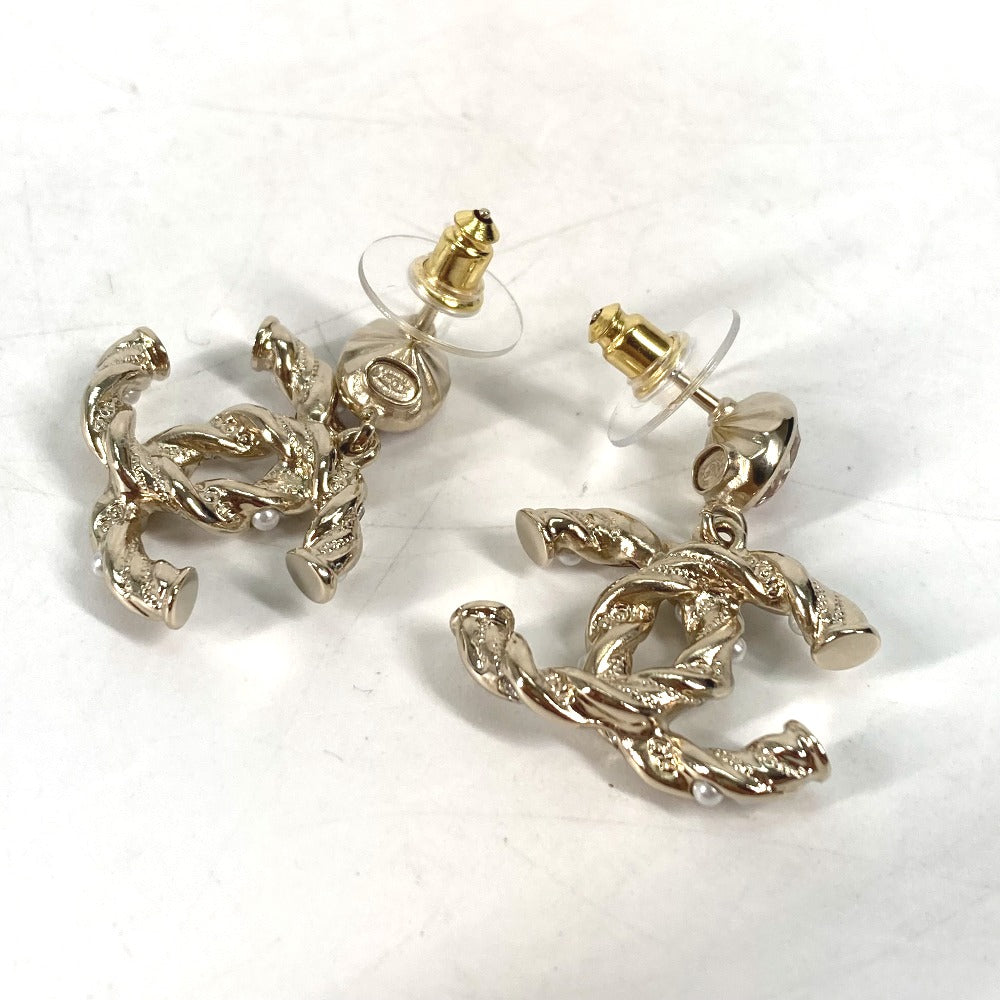 Chanel Pierce ABB511 ux Pearl Gold Jewelry