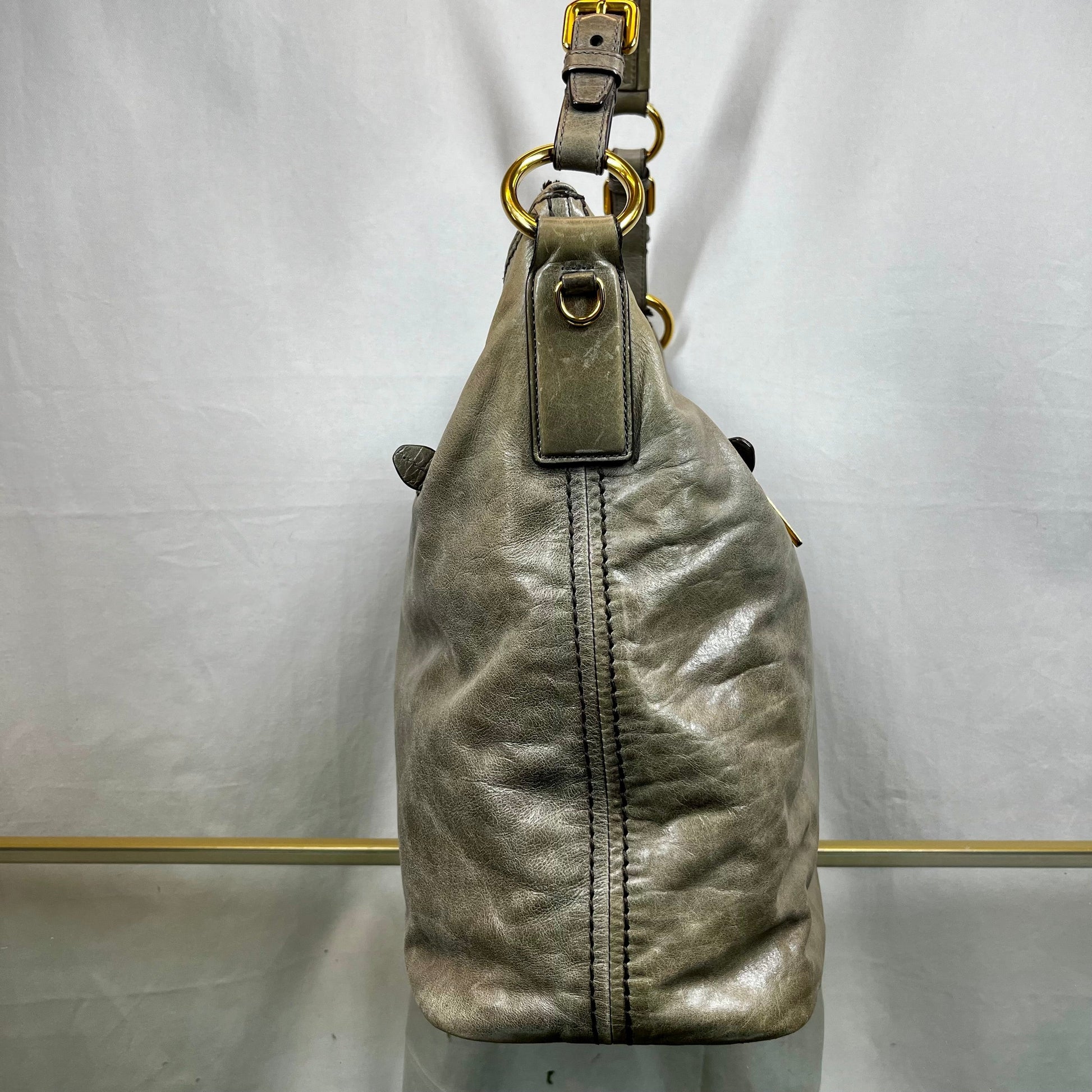 Prada Fumo Shine Hobo Bags Vitello Shoulder Bag