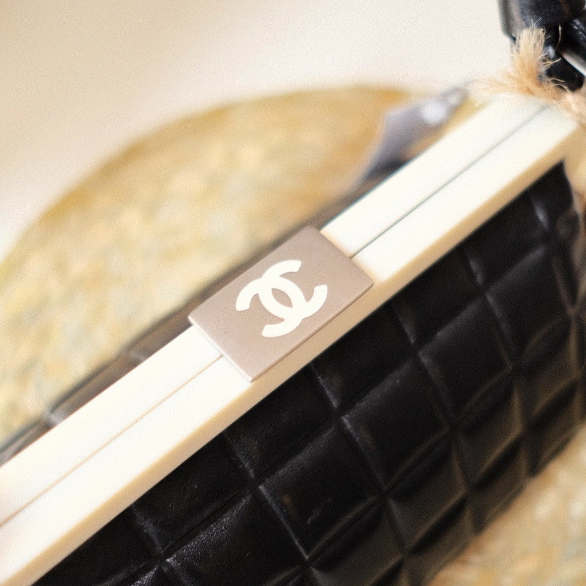 Chanel   CC mask plate metal clasp top bag
