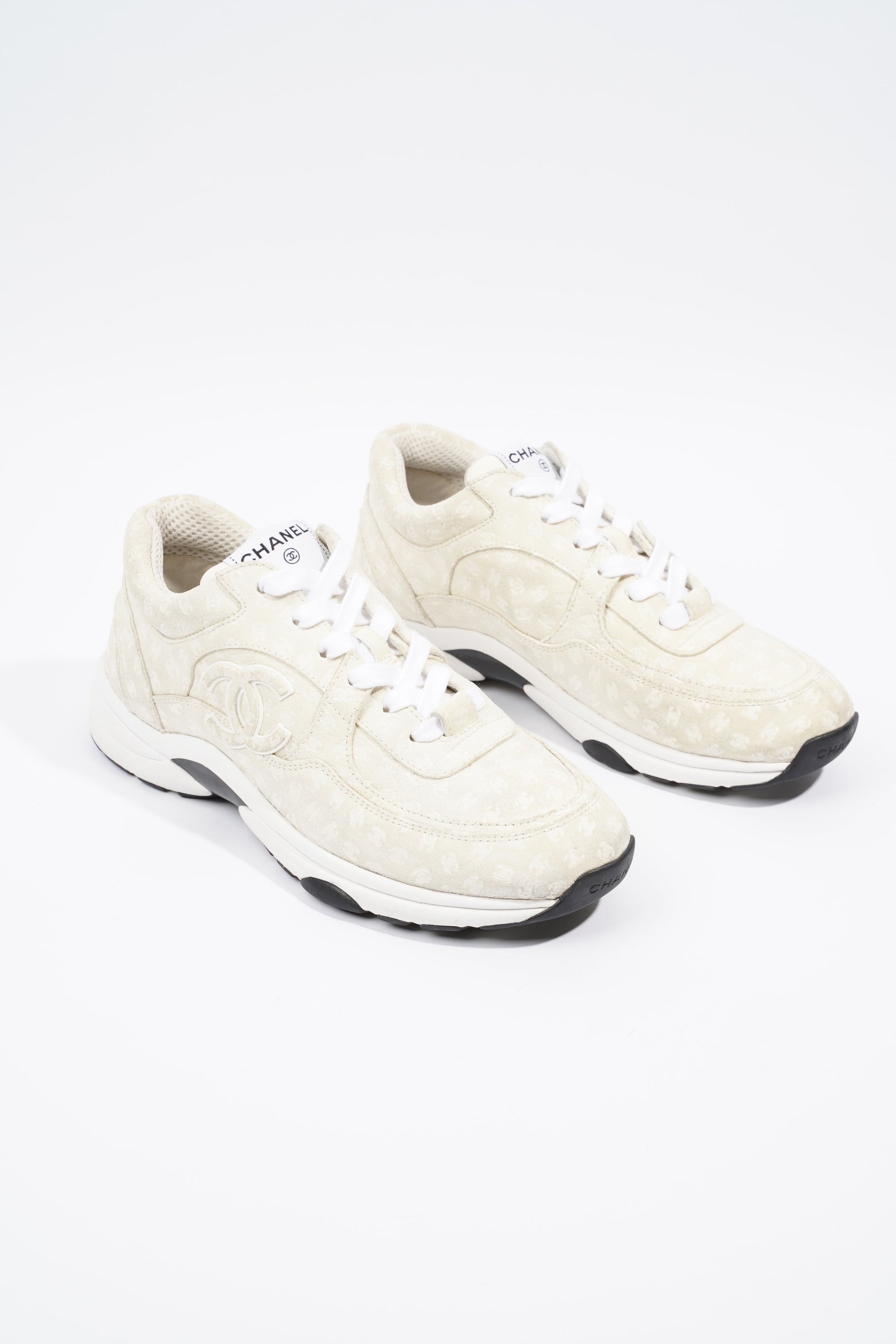 Chanel CC Logo Cream   White Suede EU 39.5 UK 6.5