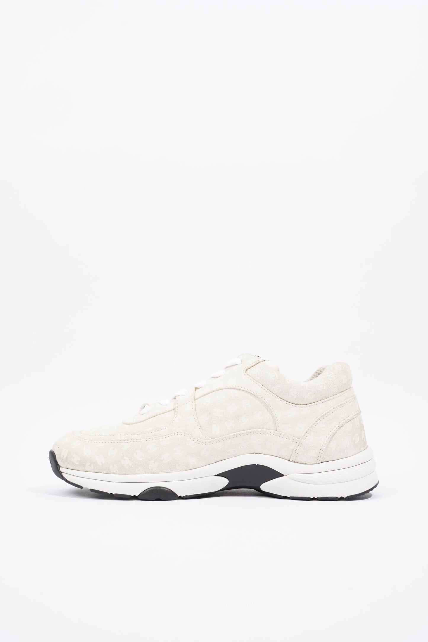 Chanel CC Logo Cream   White Suede EU 39.5 UK 6.5