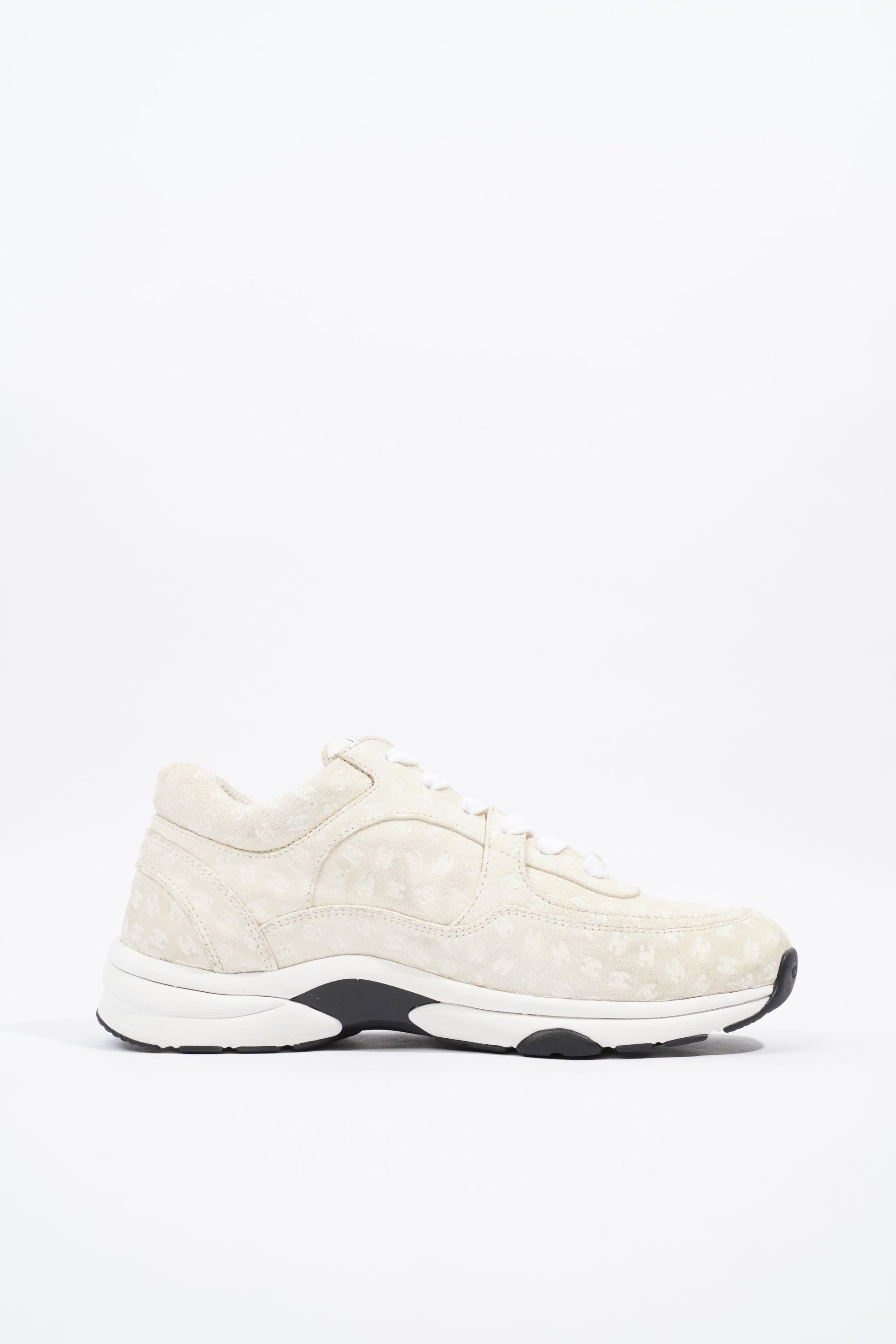 Chanel CC Logo Cream   White Suede EU 39.5 UK 6.5