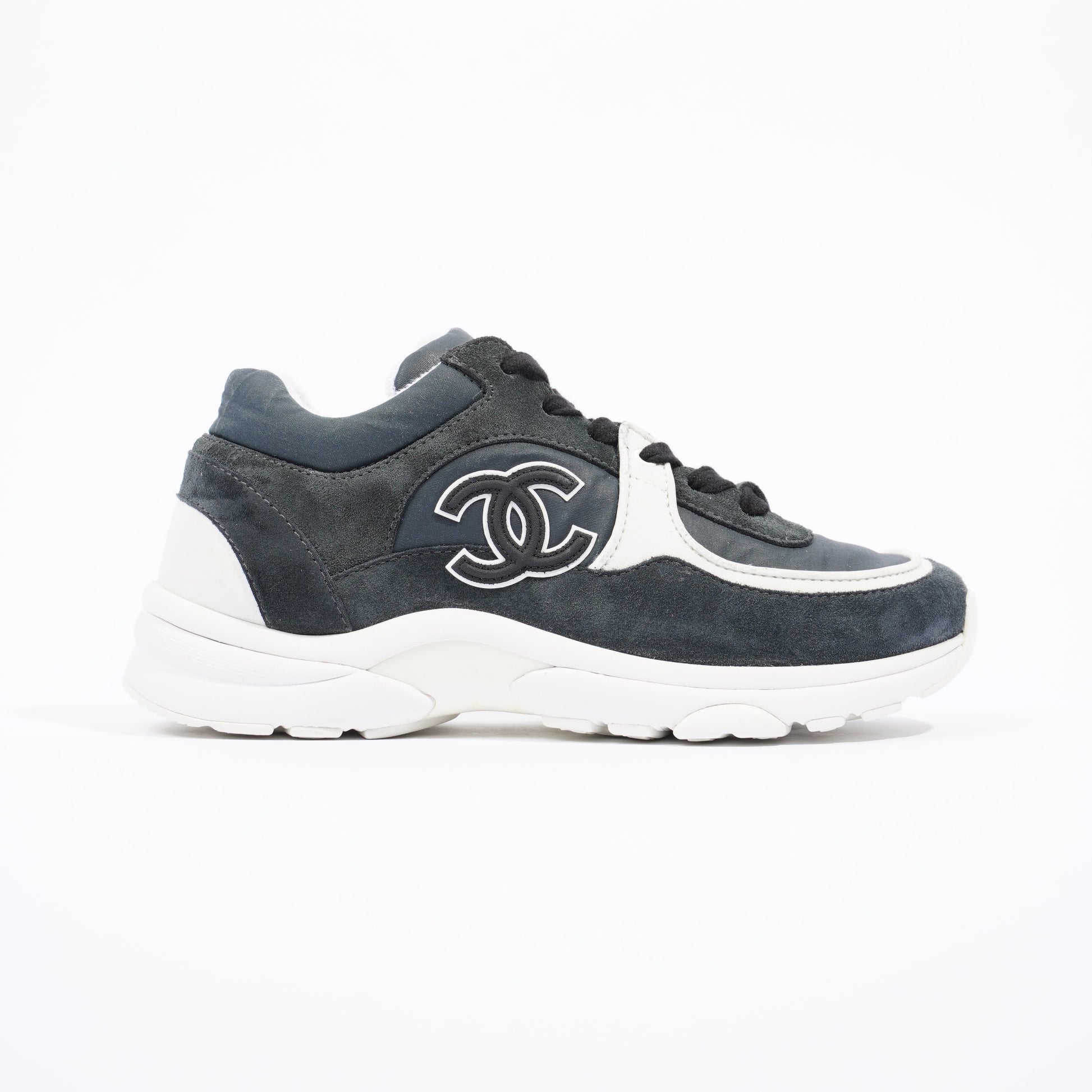 Chanel CC Logo Sneaker Navy   White Suede EU 36 UK 3
