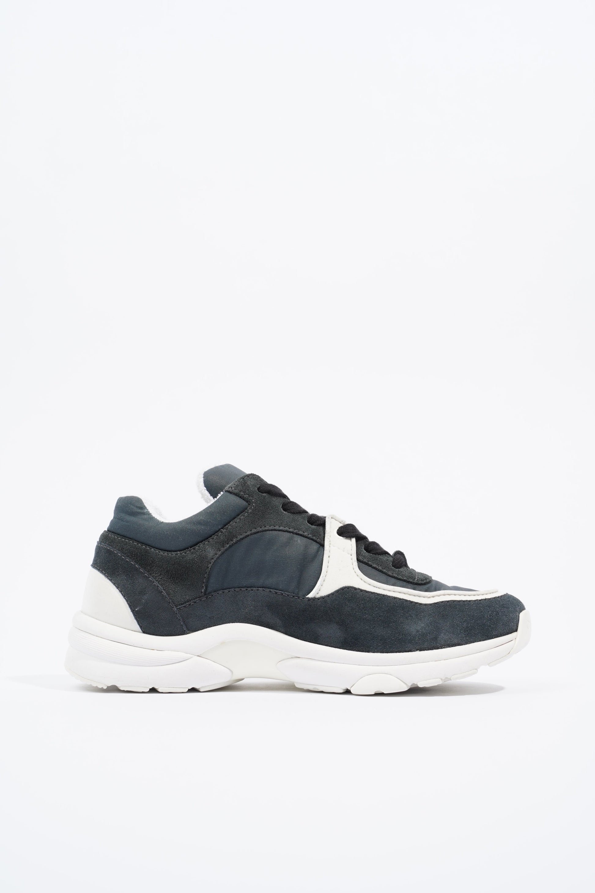 Chanel CC Logo Sneaker Navy   White Suede EU 36 UK 3