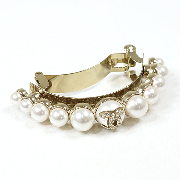 Chanel Valletta Faux pearls rhinestones White Handbag