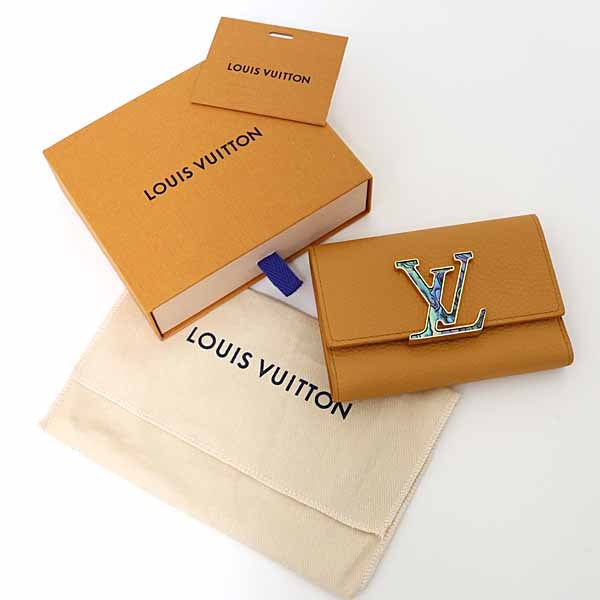 Louis Vuitton Tri-fold M81669 saffron Portefeuille Capucines Leather Wallet Case